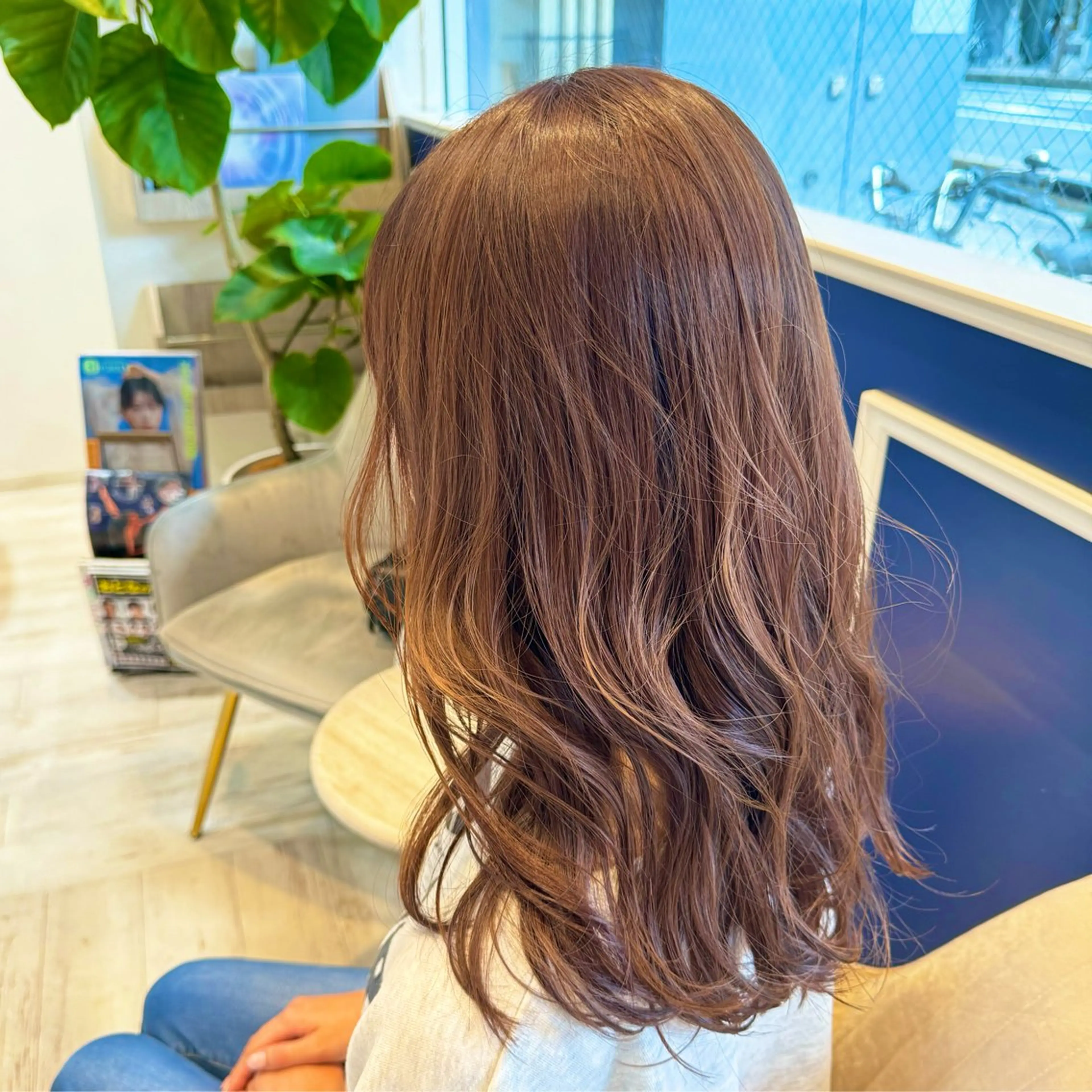 ロング カラー ブラウンカラー マロンブラウン ヘアカラー トリートメント 吉田 新平のヘアスタイル