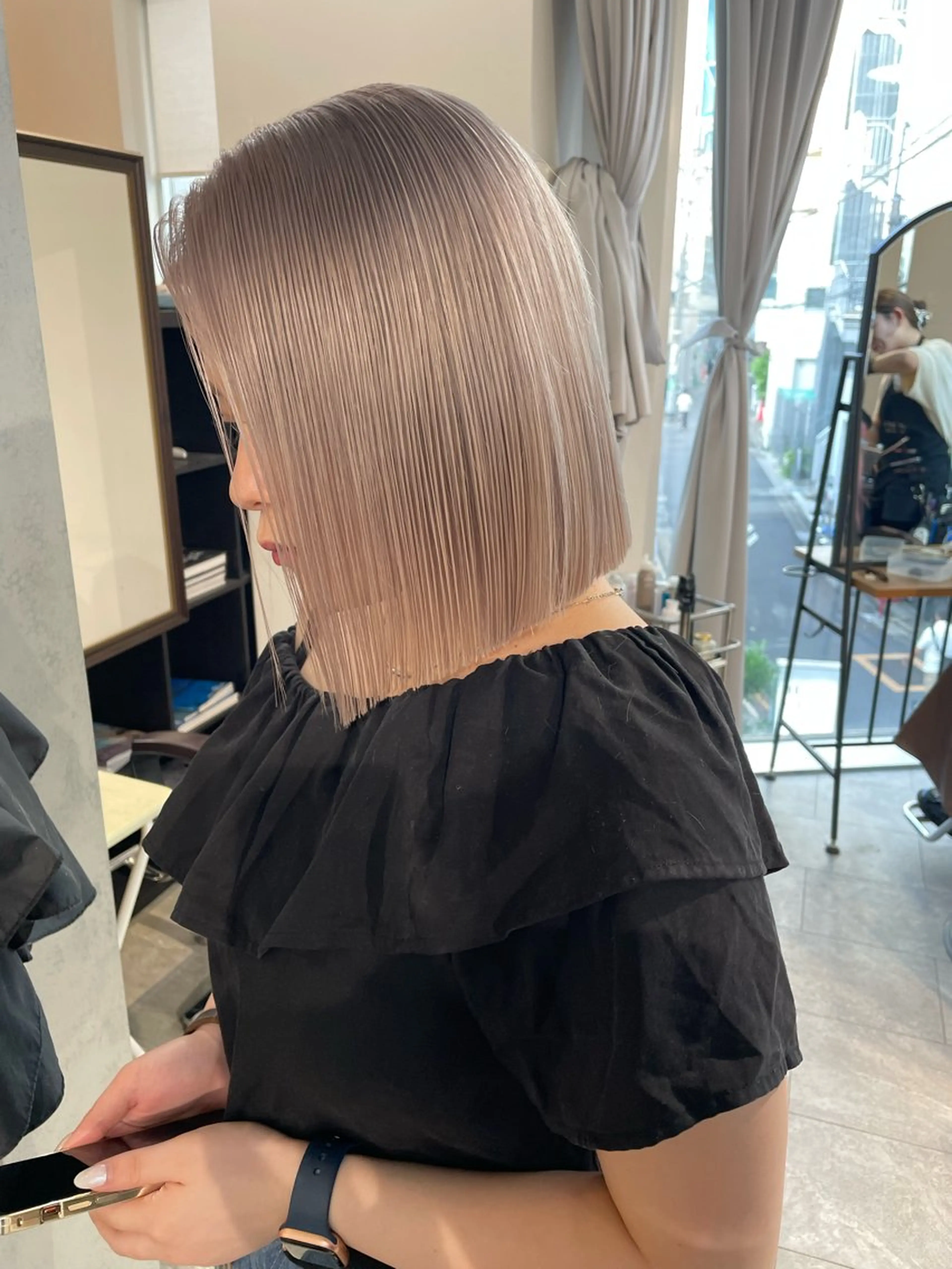 ミディアム カラー ハイトーンカラー ボブ カット ヘアカラー トリートメント ヘアセット 💜ハイトーン💛 マジカルかいちゃんのヘアスタイル