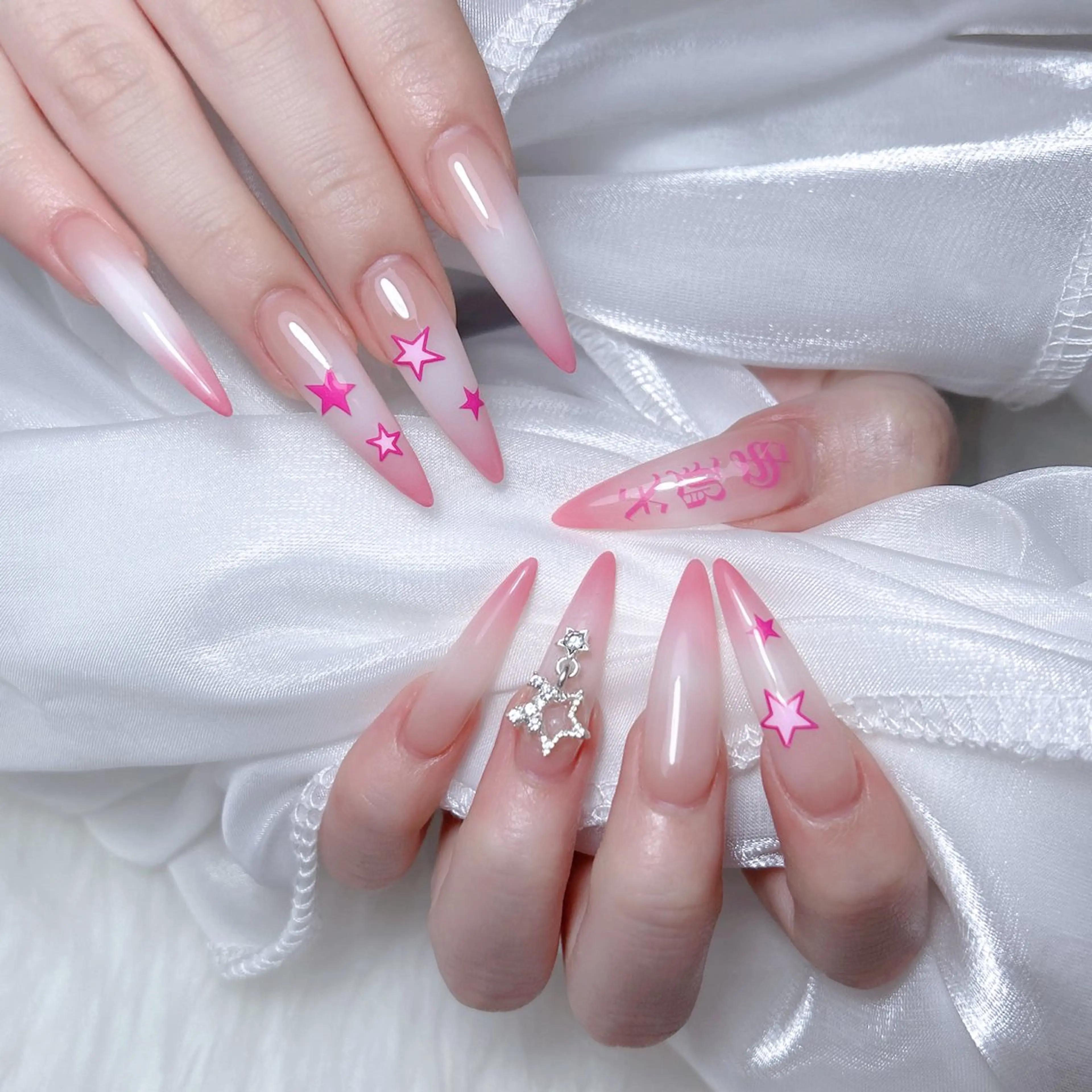 ネイル ハンドネイル M🌷nail 長さだし専門店のネイルデザイン