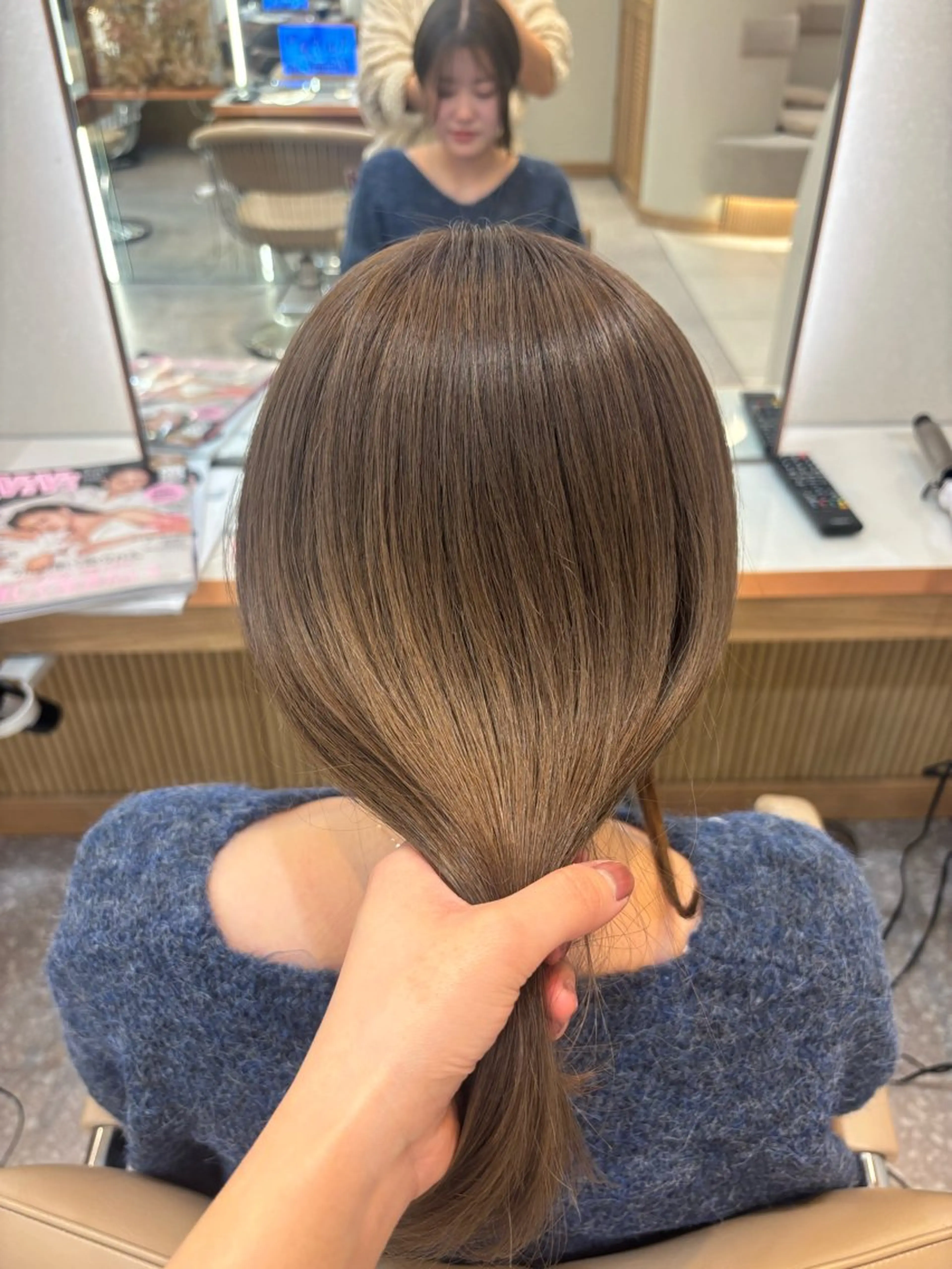 ミディアム カラー ヘアカラー 梅田美容室 山崎海波のヘアスタイル