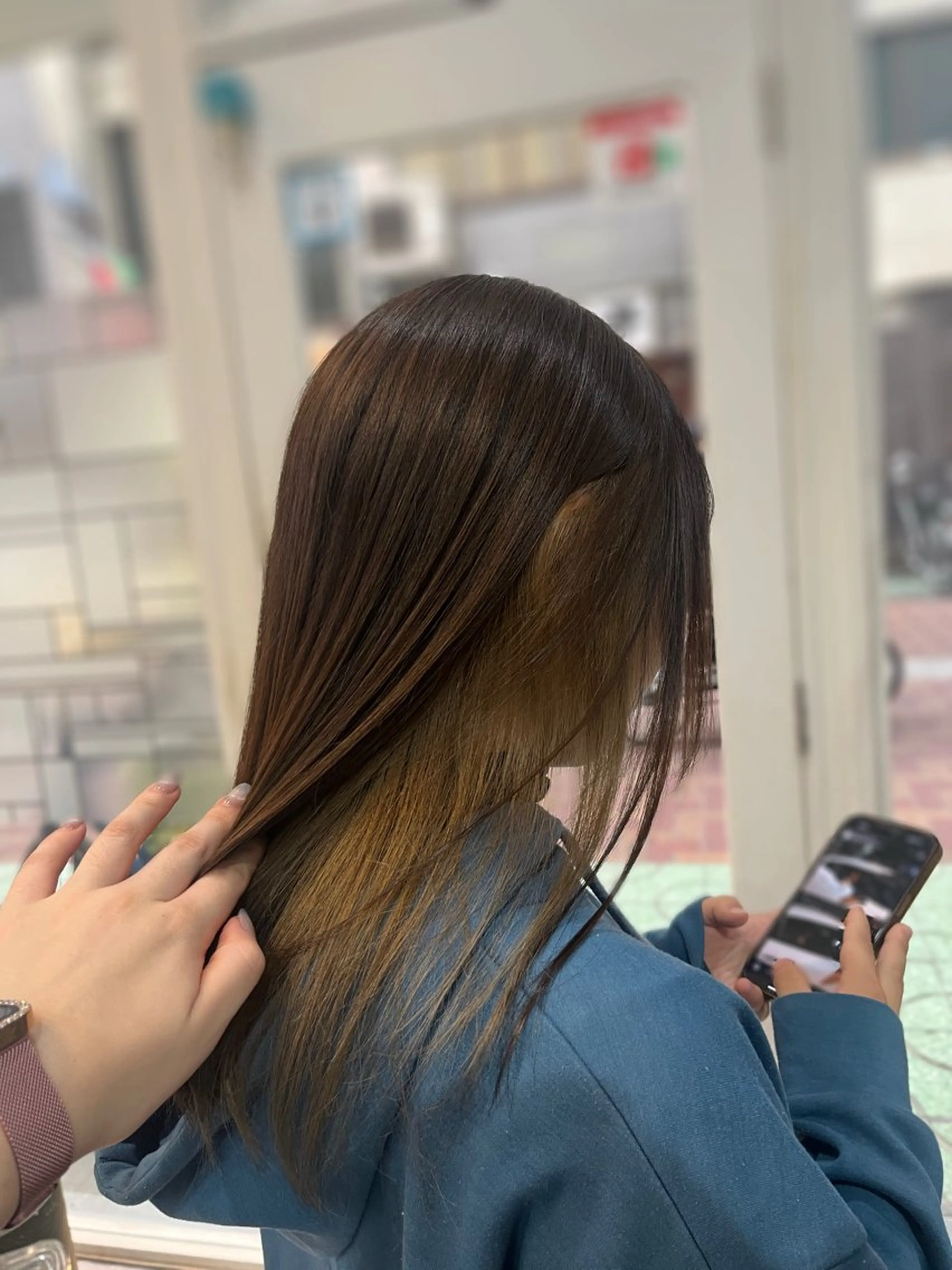セミロング カラー カット ヘアカラー 艶髪🥣透明感カラー 🫧前田奈津実のヘアスタイル