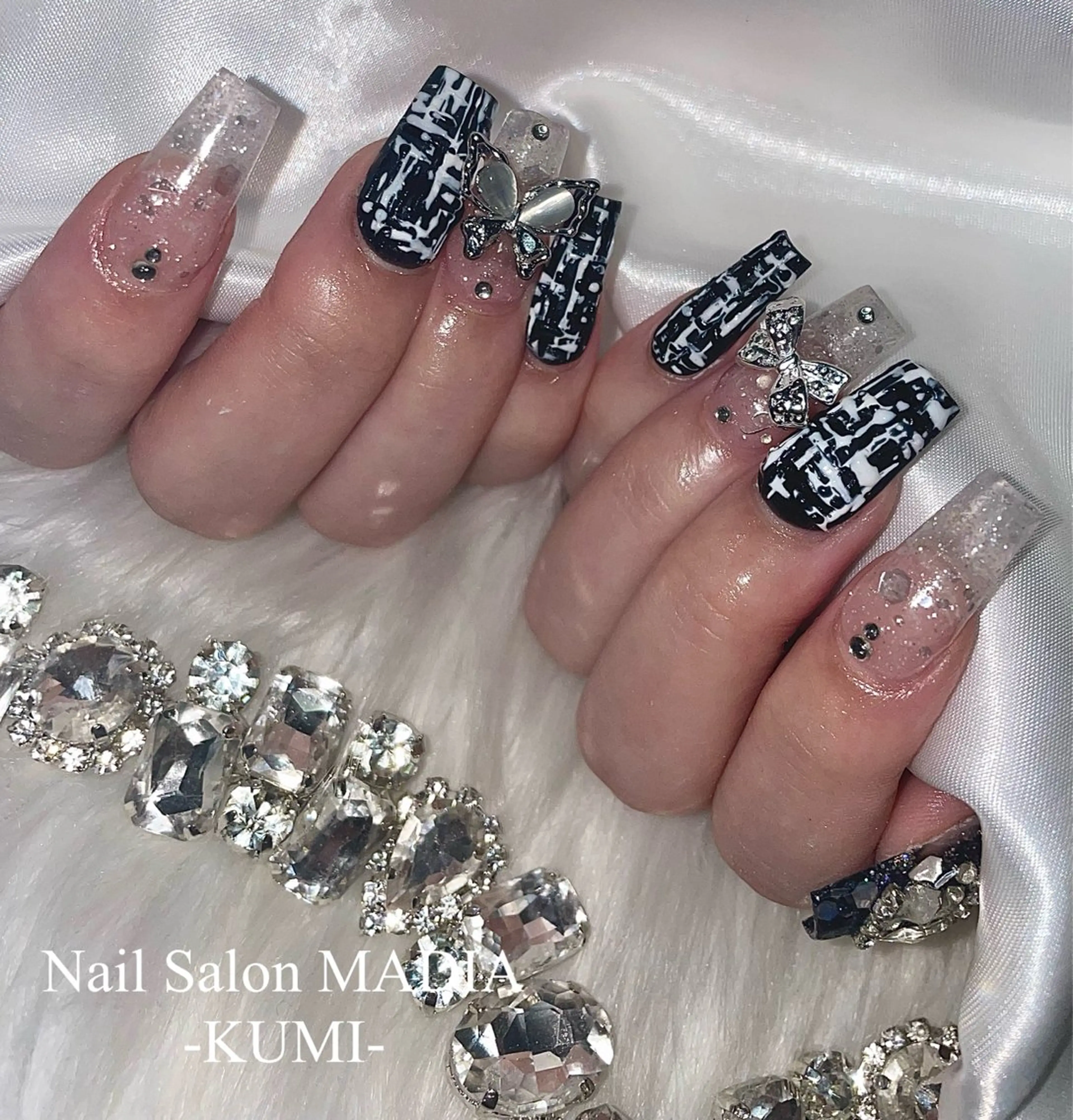 ネイル KUMI💛 MADIAのネイルデザイン