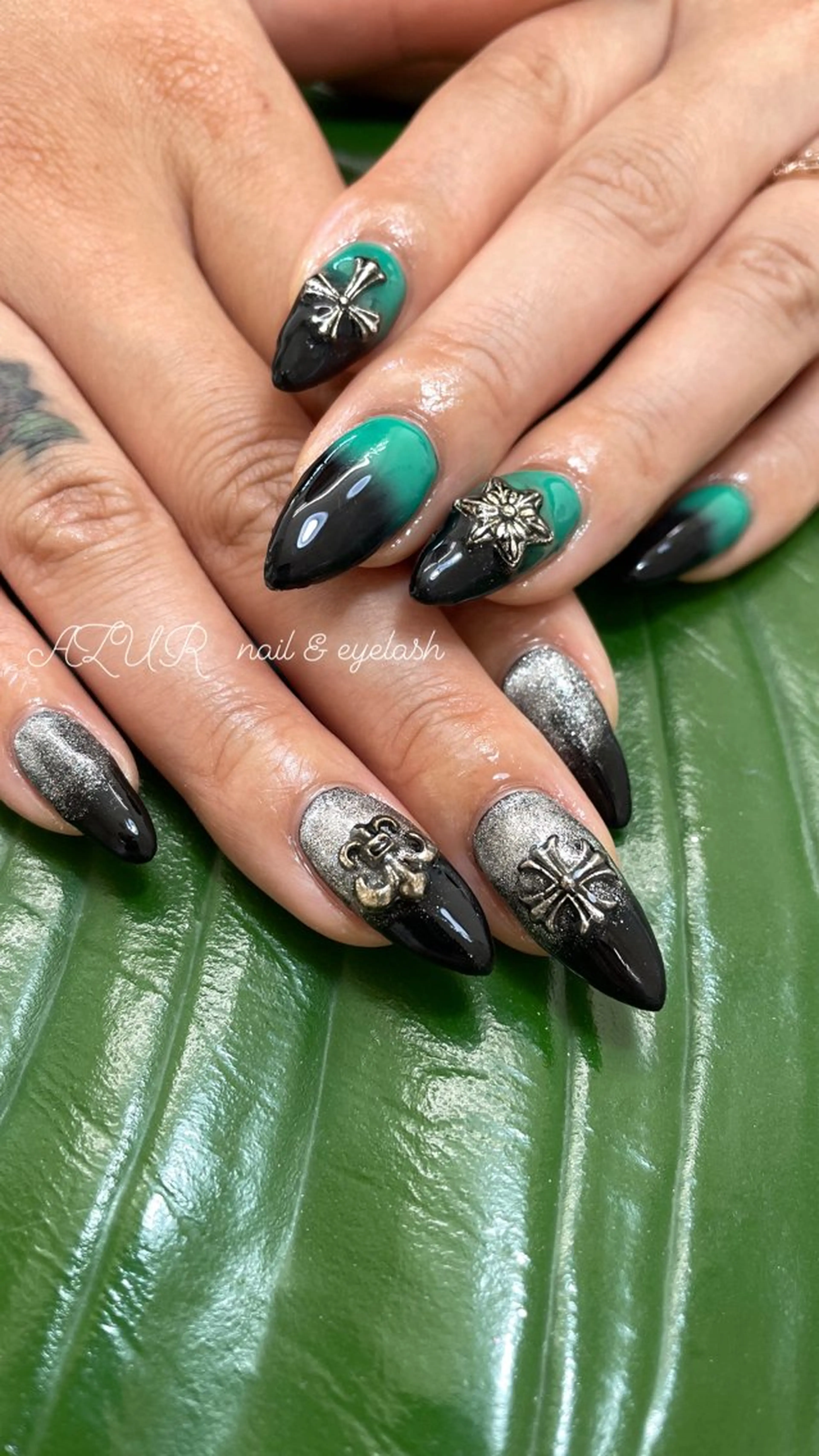 ネイル AZUR N&eyelashのネイルデザイン