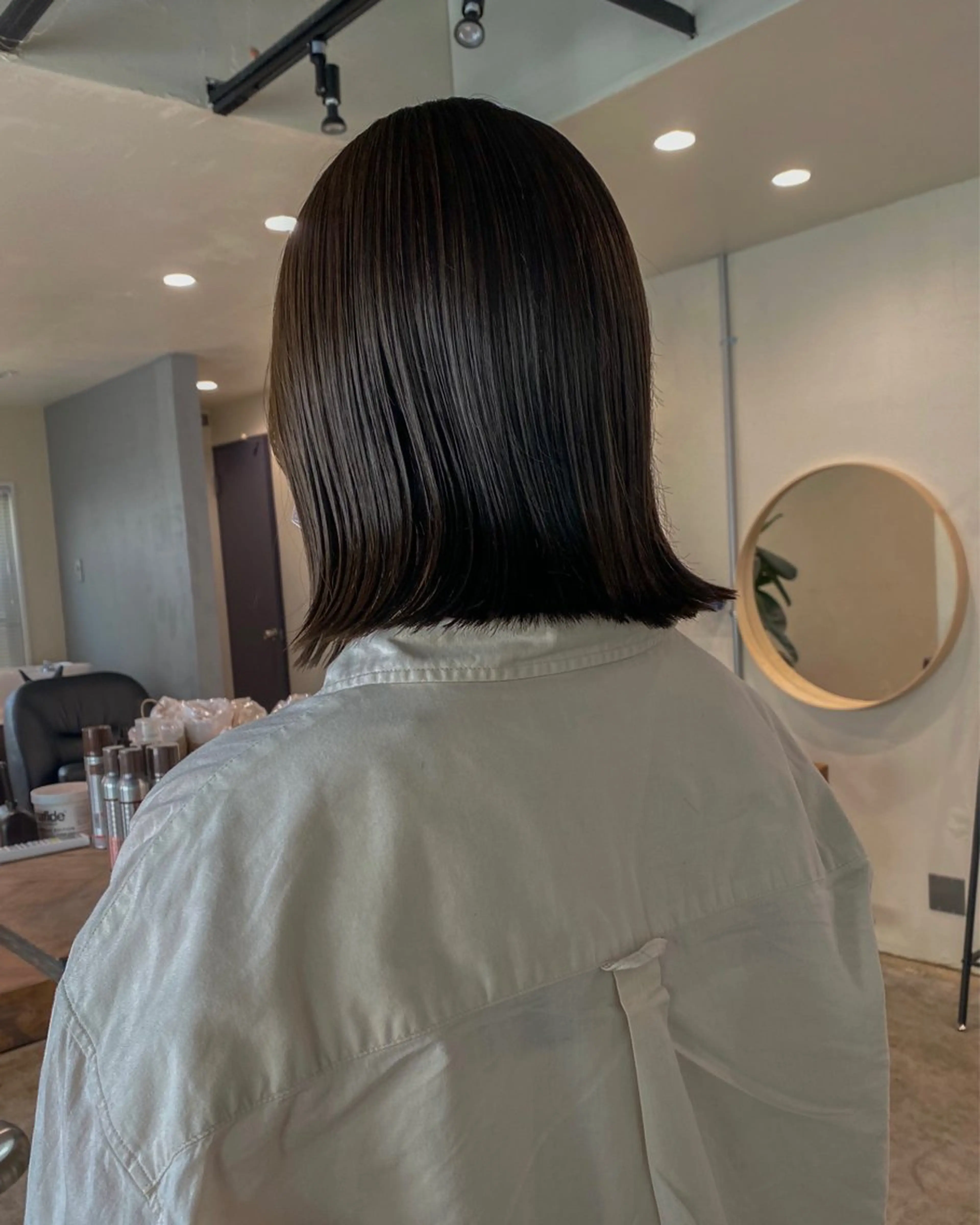 ミディアム カラー 透明感カラー 外ハネヘア 板谷みさき /似合わせBobのヘアスタイル