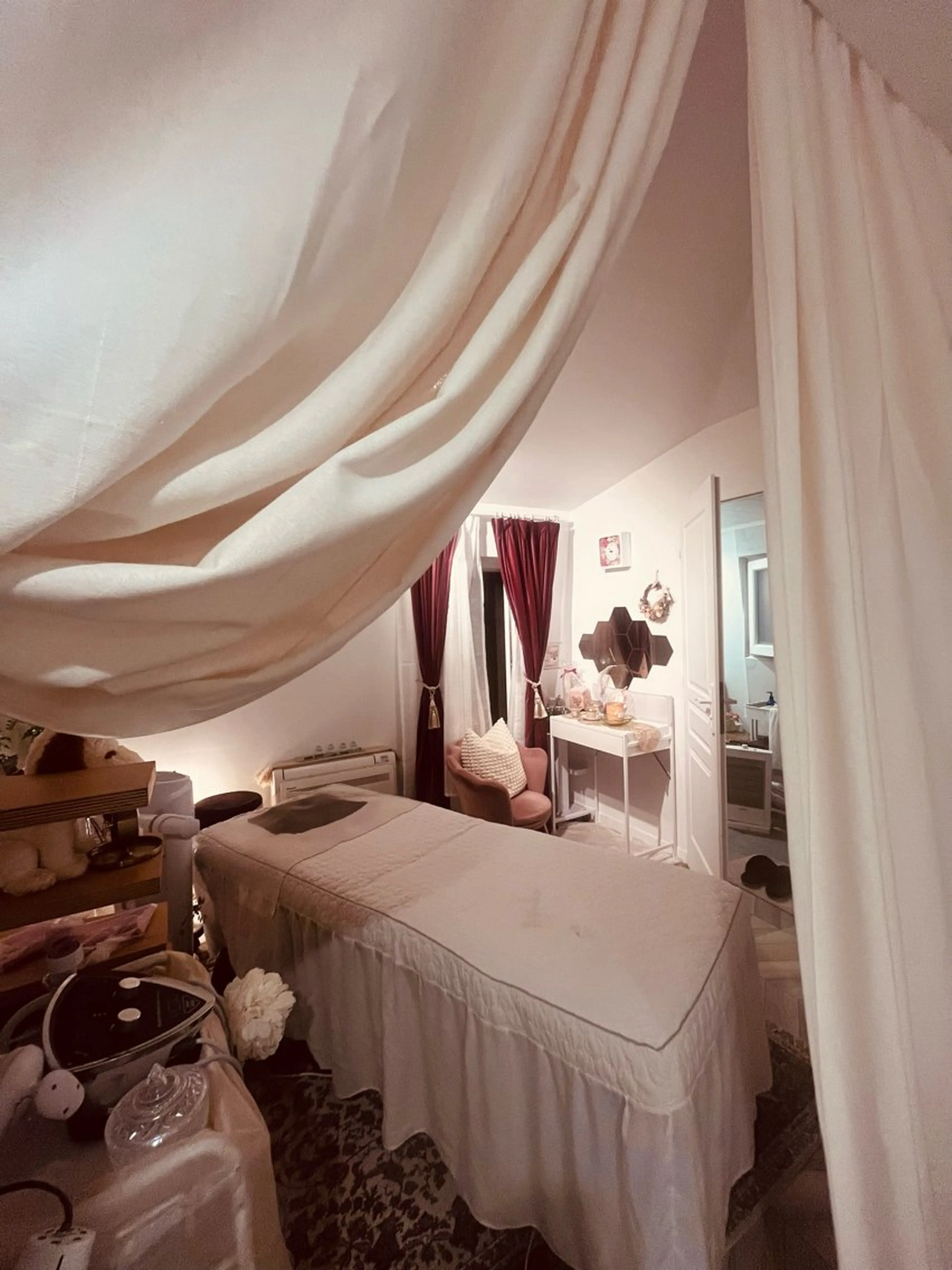 【U24学割】初めてのホットストーンマッサージ60分の写真