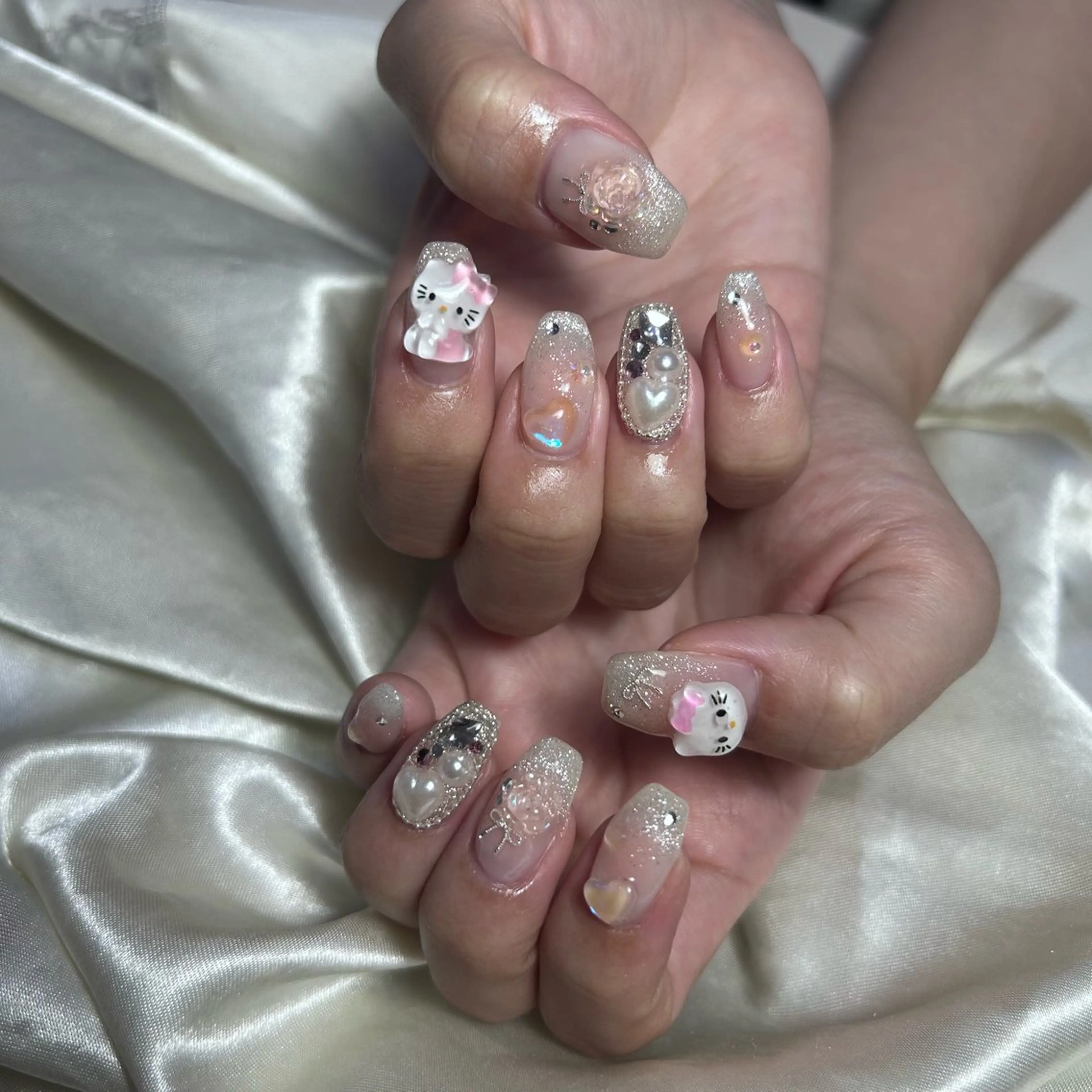 ネイル ハンドネイル 西岡 杏のネイルデザイン