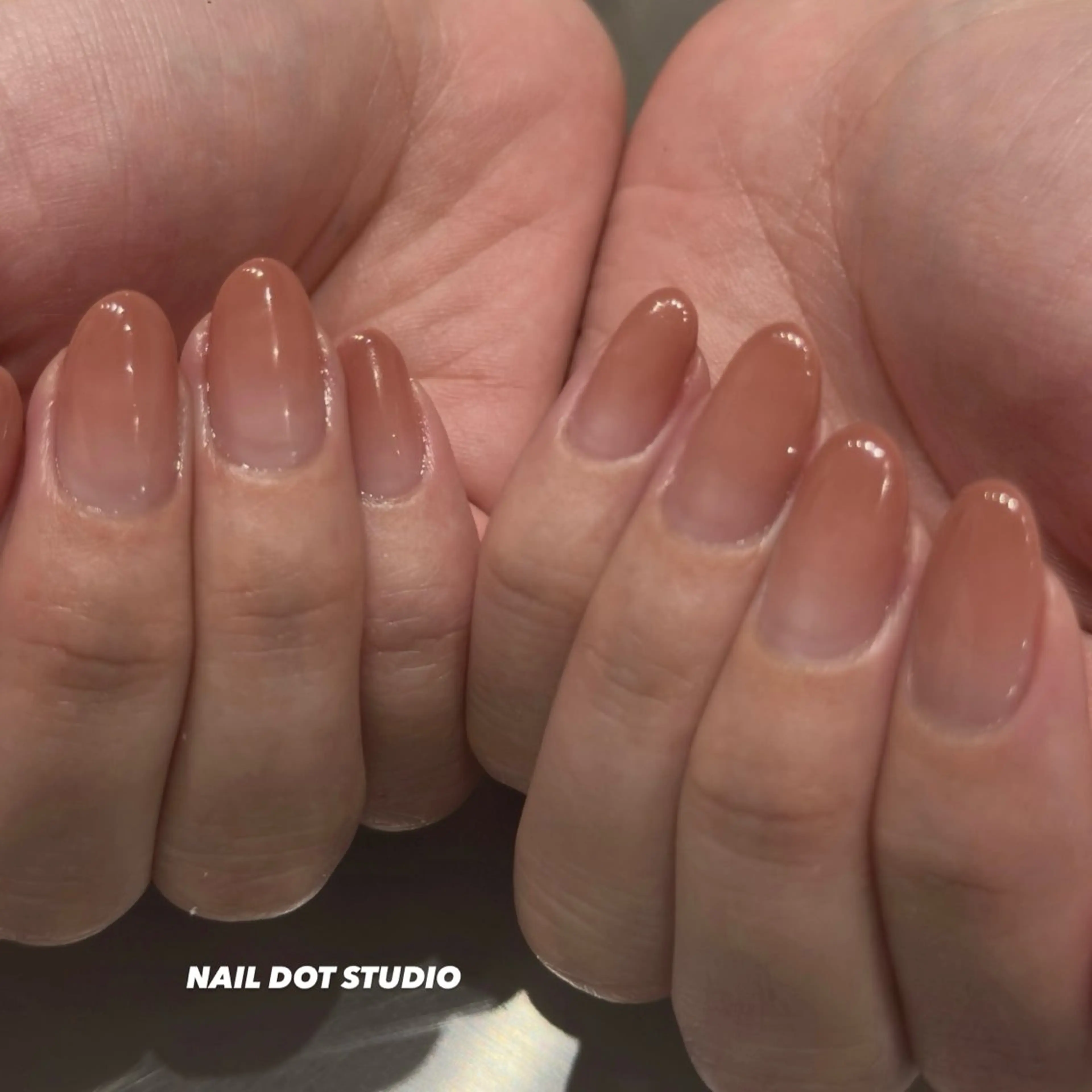 ネイル ハンドネイル NAILDOTSTU DIO SEINAのネイルデザイン