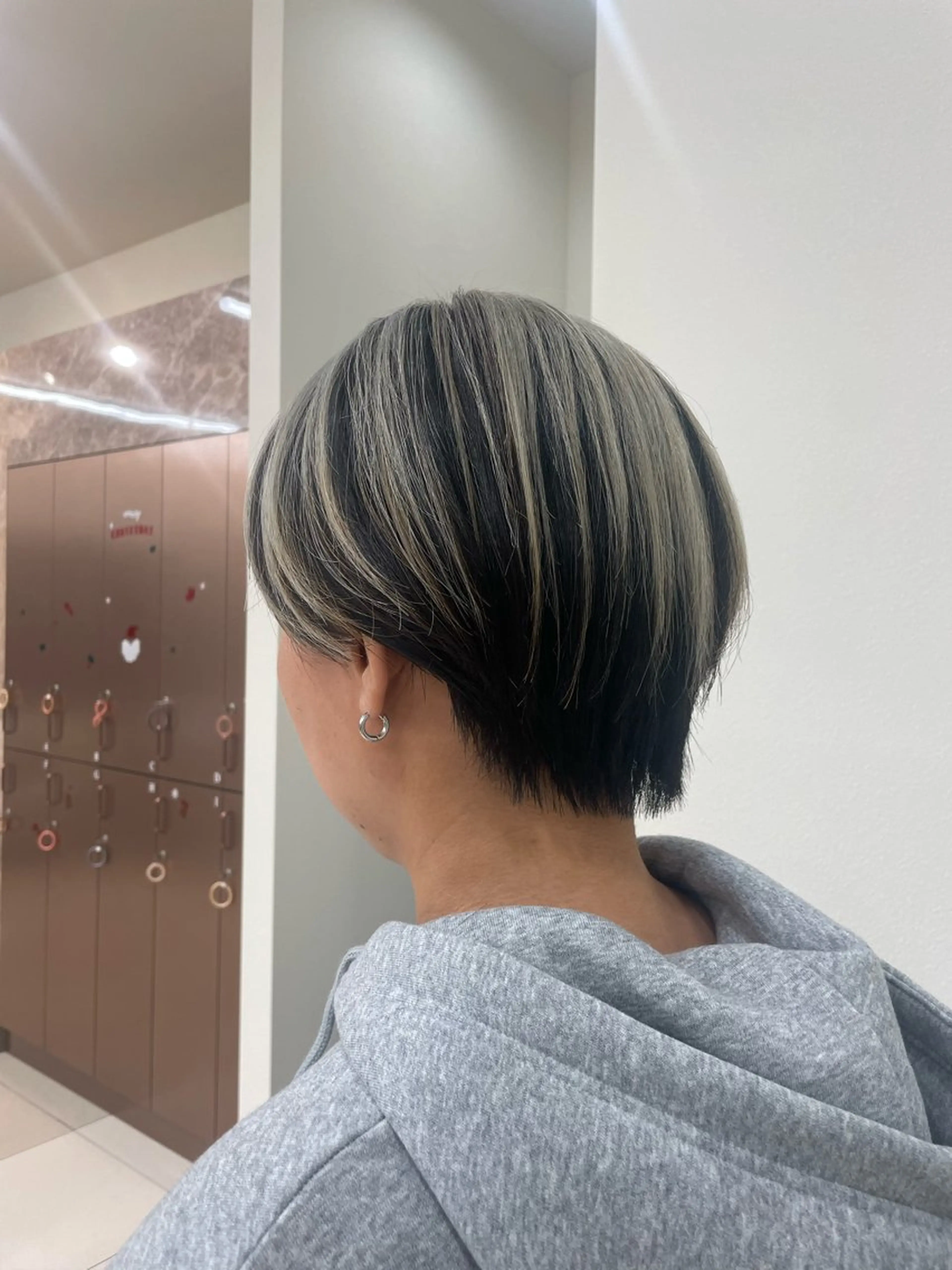 ショート カラー イヤリングカラー特化 🎀於曽能実夢のヘアスタイル