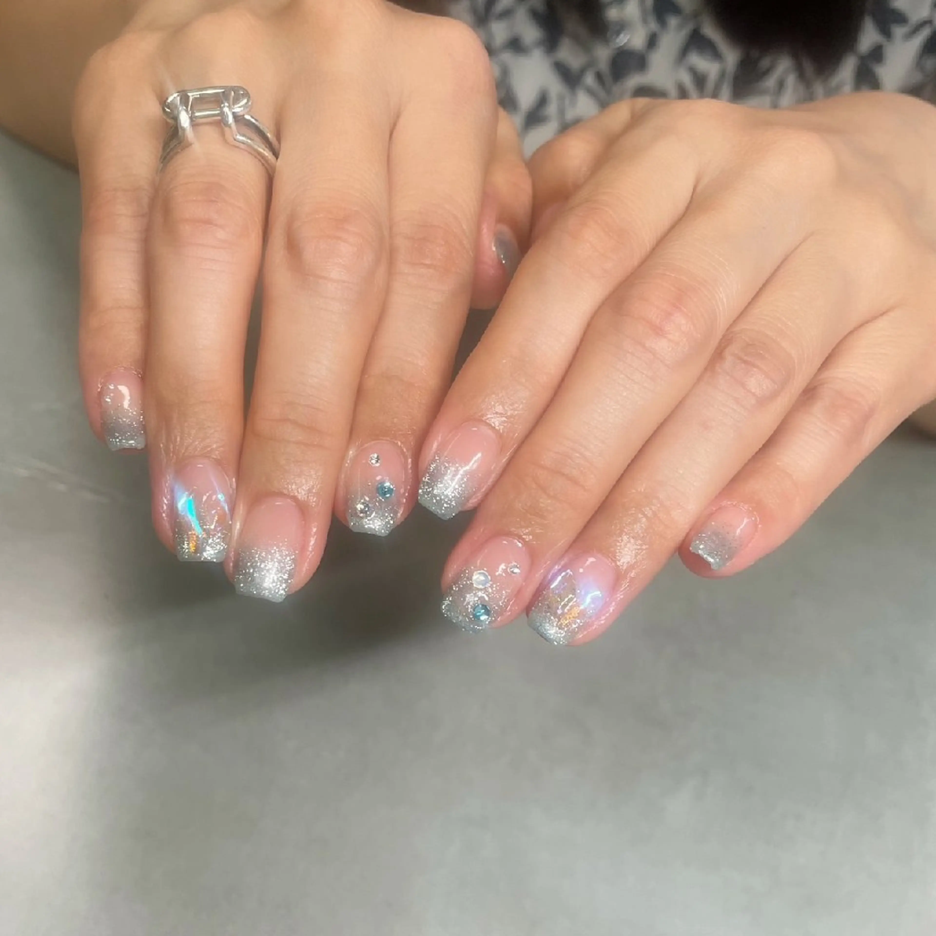 ネイル グラデーション マグネットネイル 夏ネイル ハンドネイル Giverny .のネイルデザイン