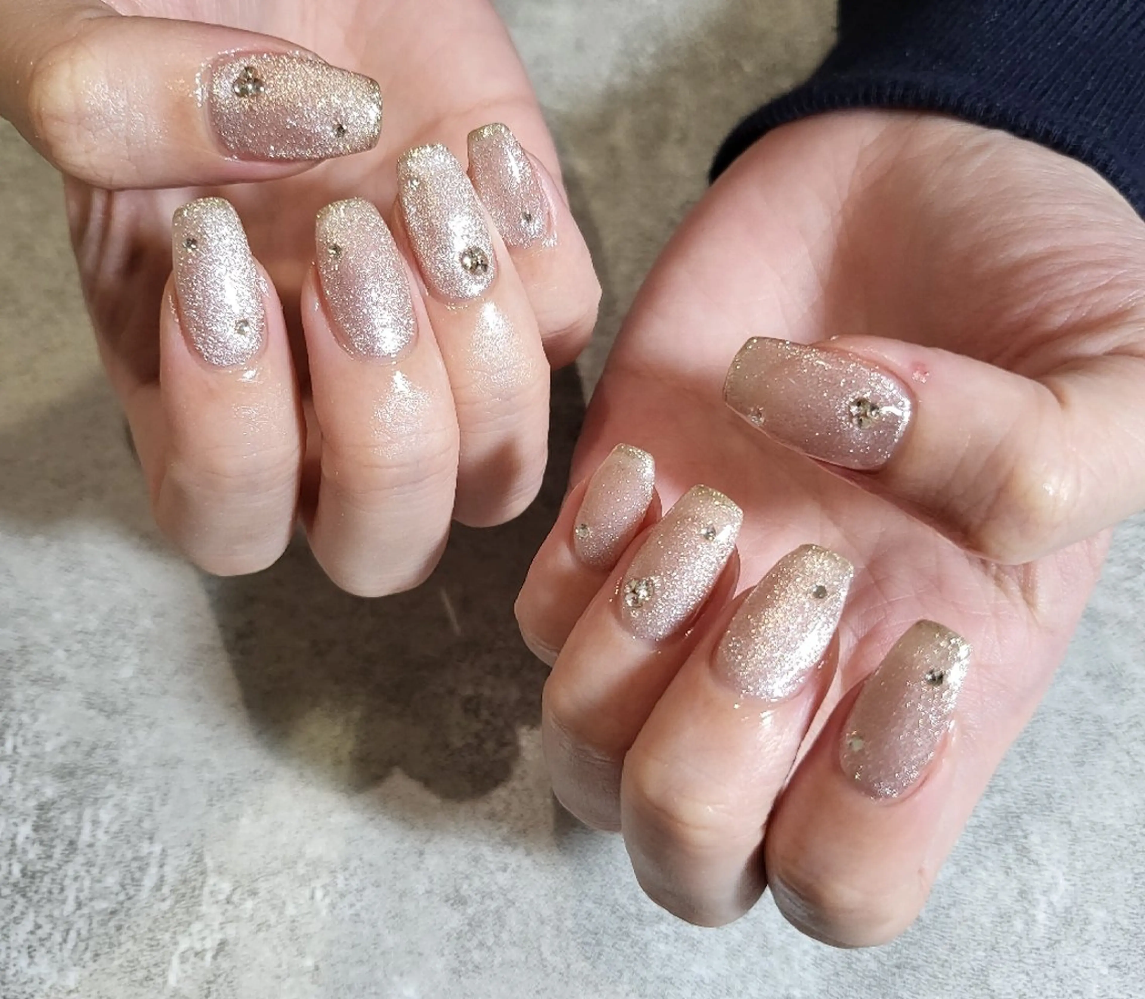 ネイル ハンドネイル Nail Room Vi+のネイルデザイン