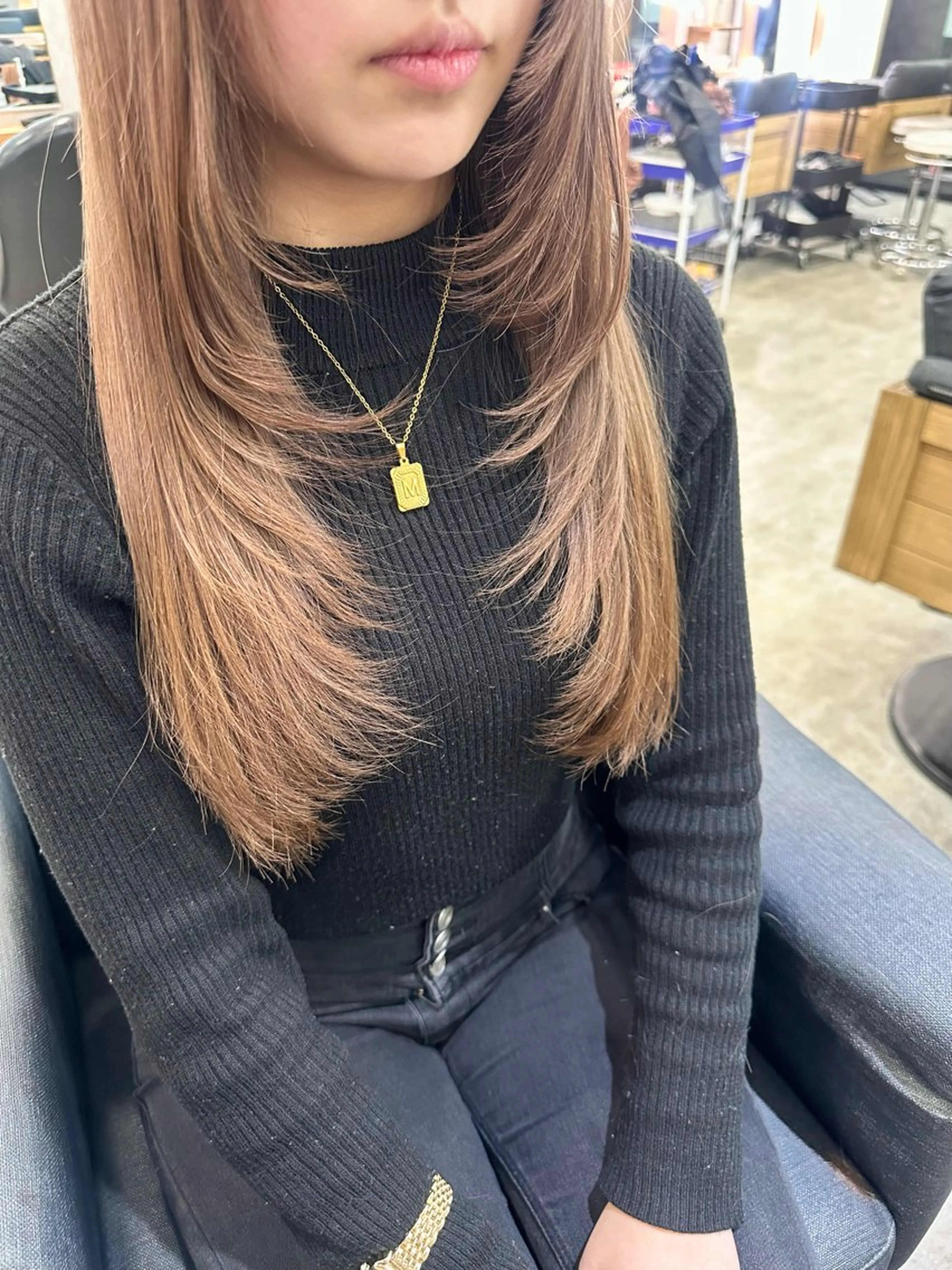 ロング 顔周りカット レイヤーカット カット MOURI CHISATOのヘアスタイル