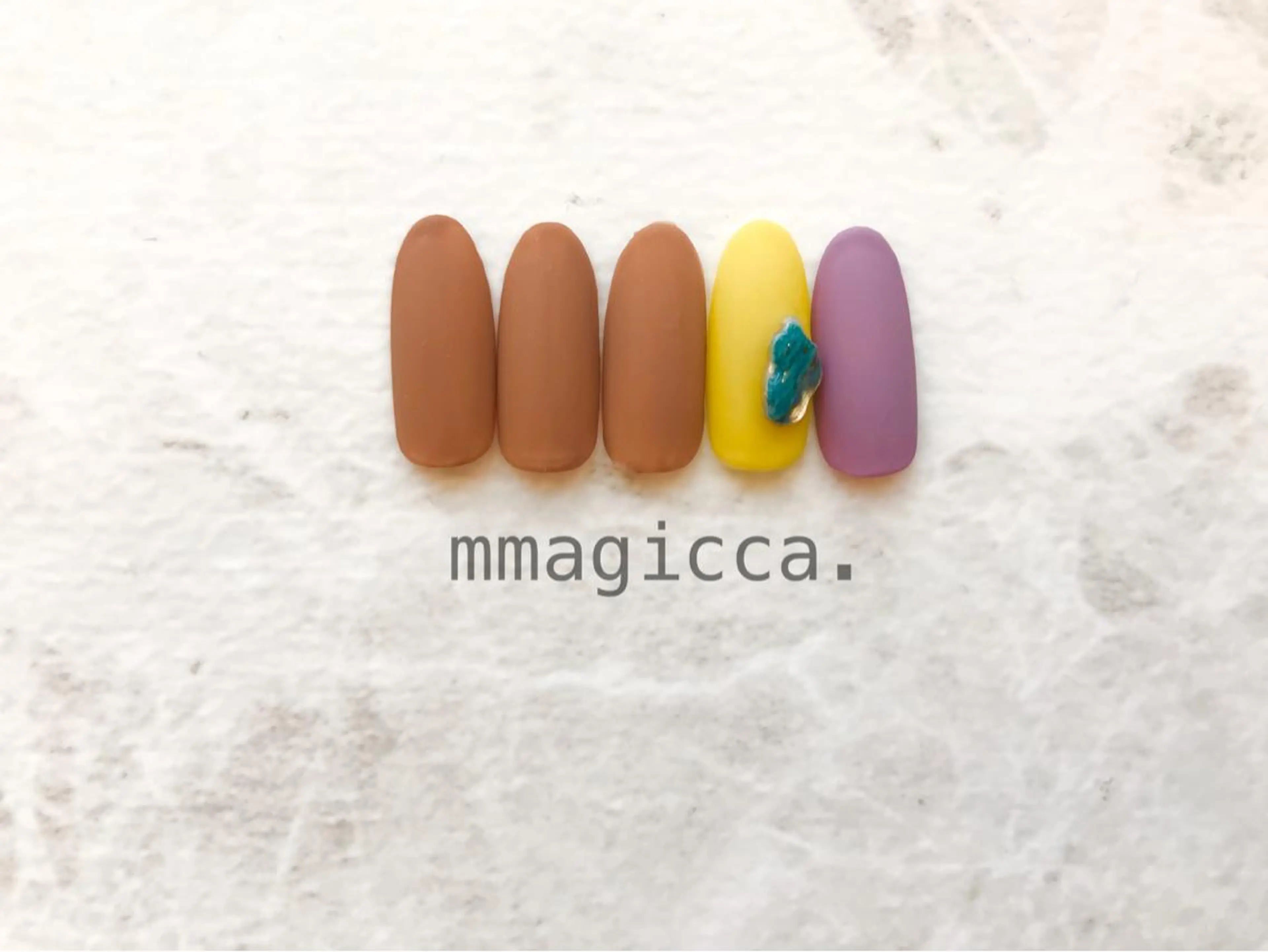 ネイル ジェルネイル mmagicca. 【 まじか. 】のネイルデザイン