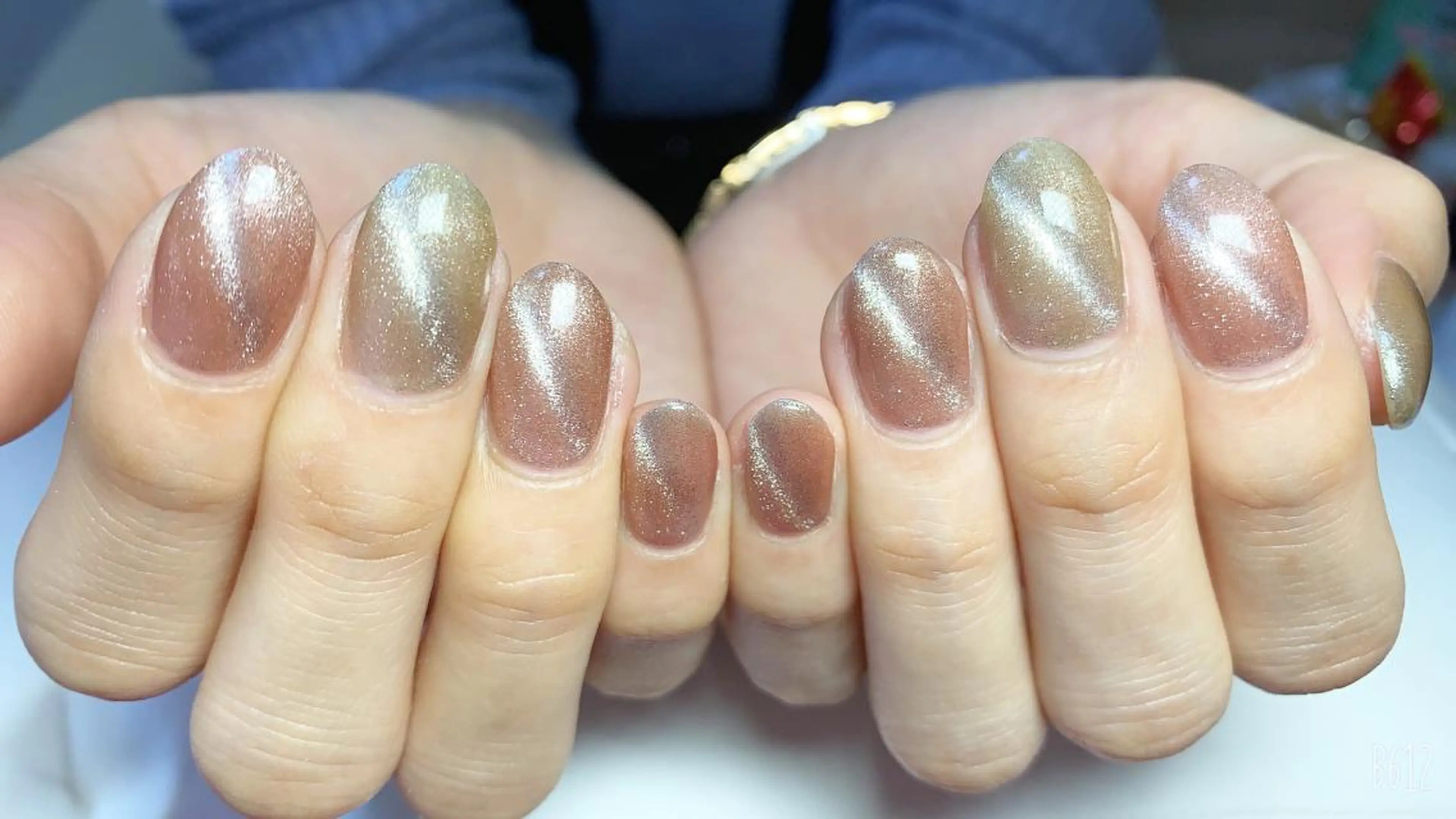 ネイル マグネットネイル ハンドネイル フットネイル Mani Nailsのネイルデザイン