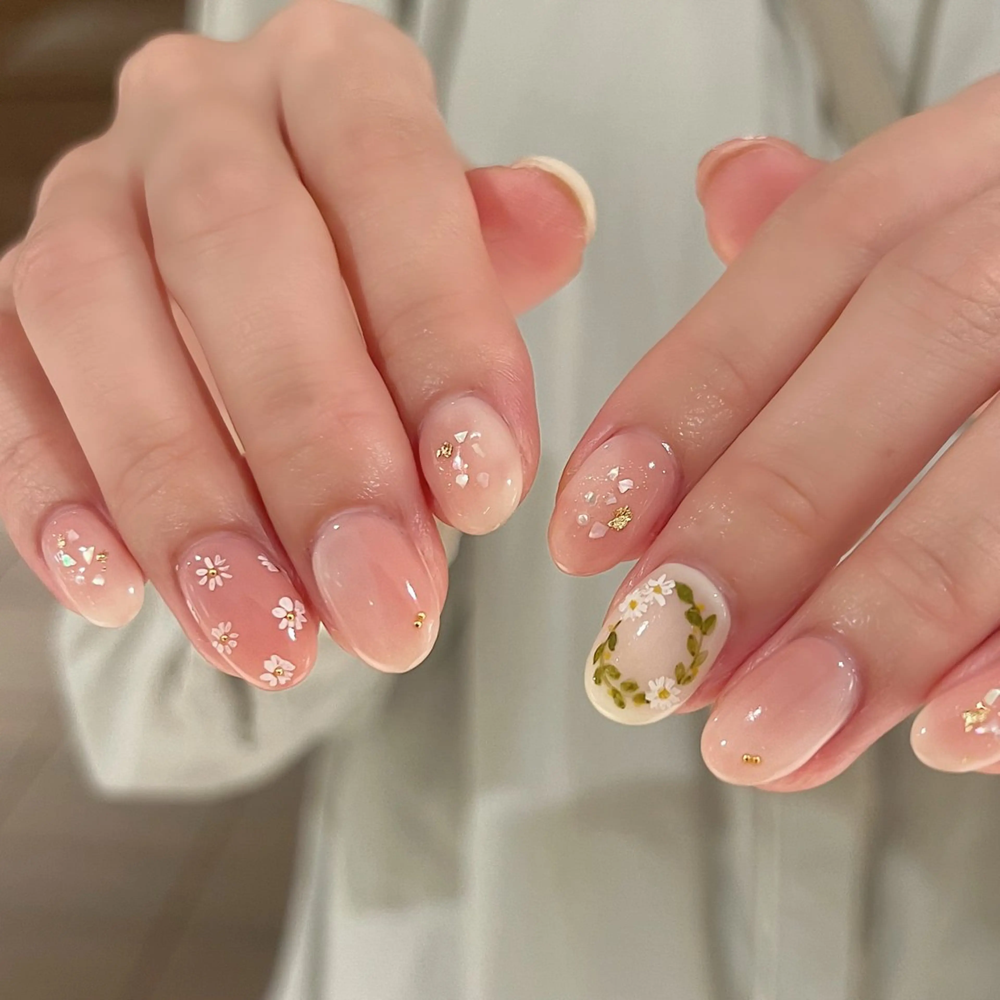 ネイル こまつ やよいのネイルデザイン