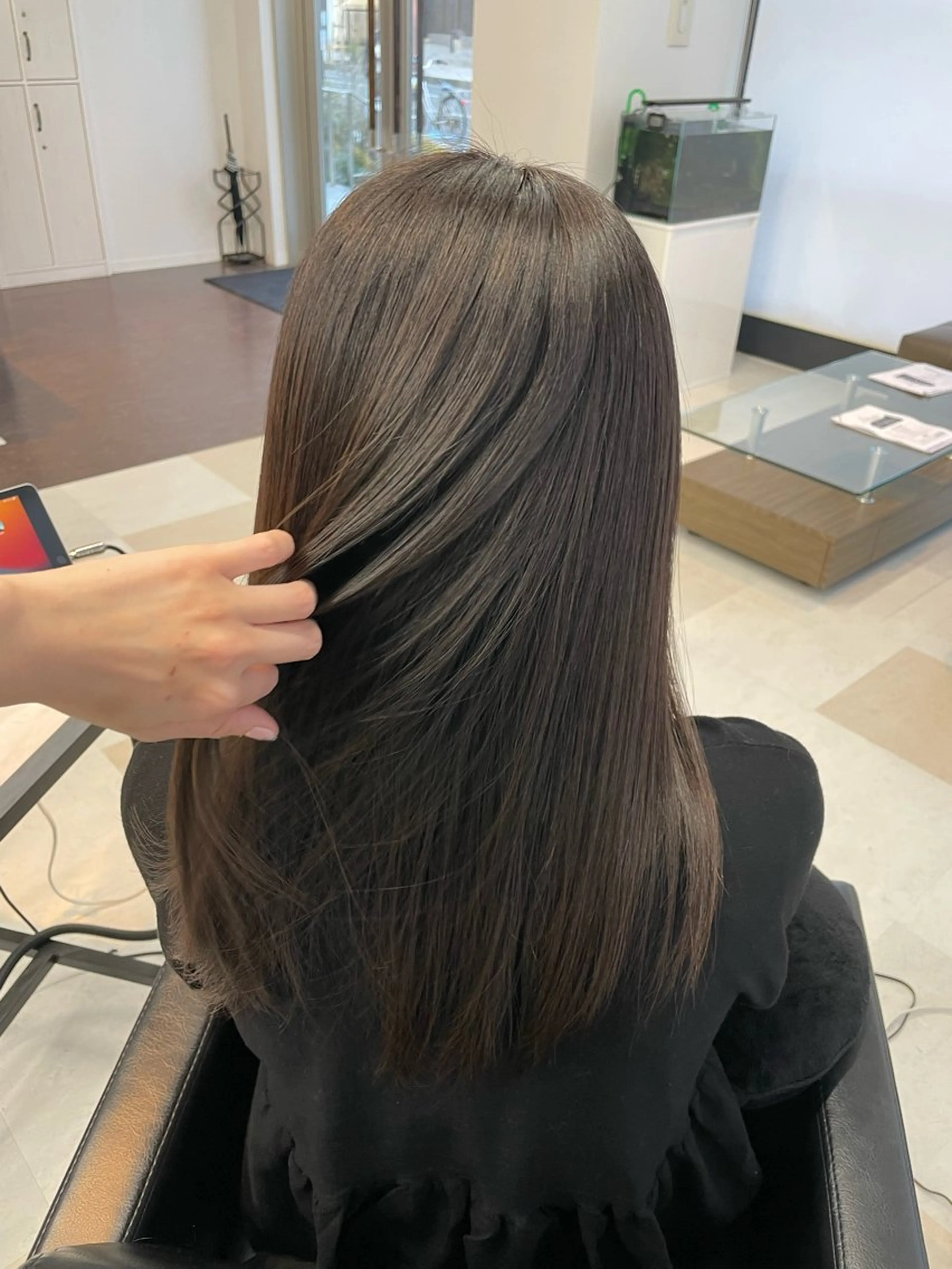 セミロング カラー ベージュカラー オリーブベージュ ヘアカラー 透明感カラー 🐕‍🦺Juriのヘアスタイル