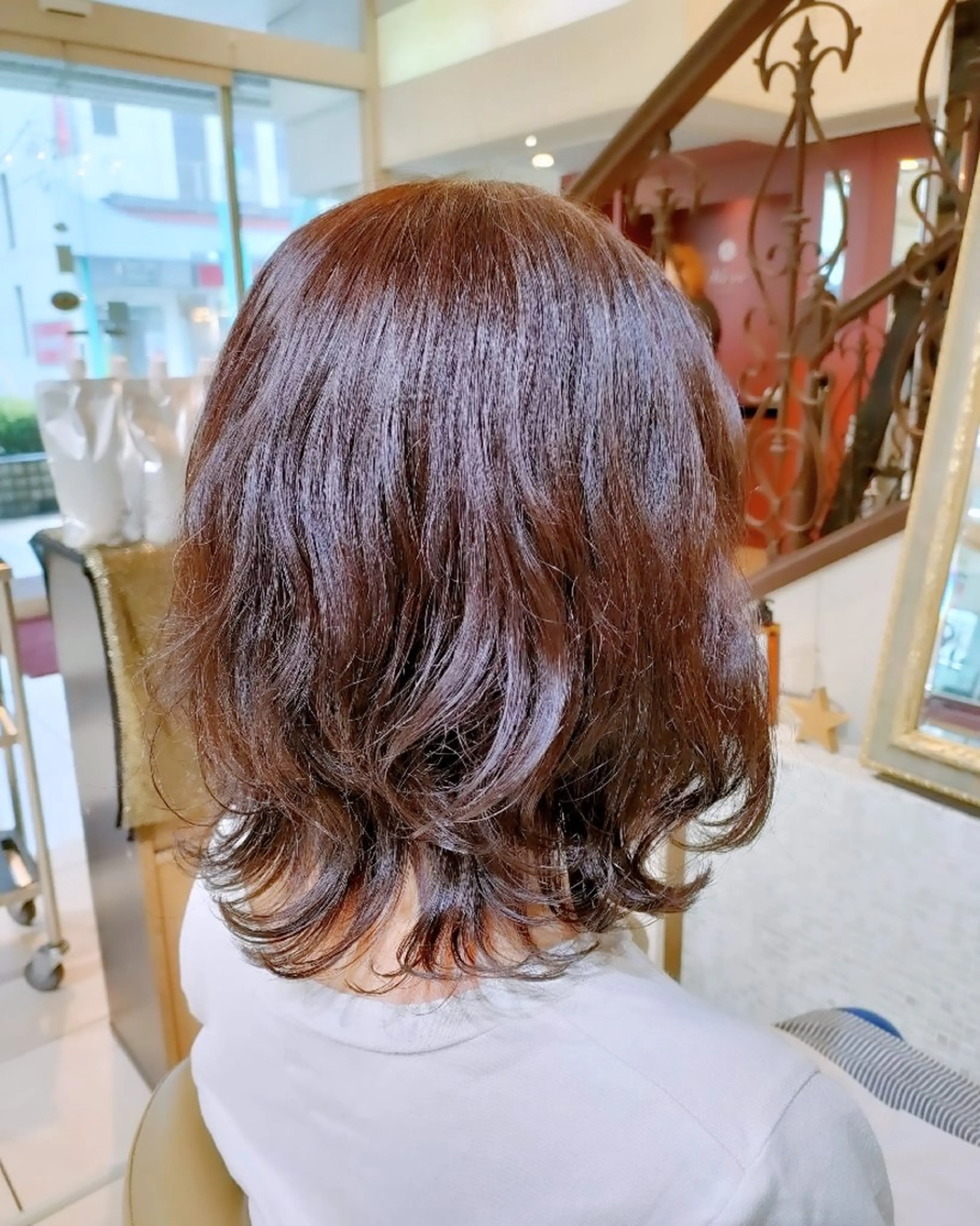 ミディアム パーマ 清水 怜子のヘアスタイル