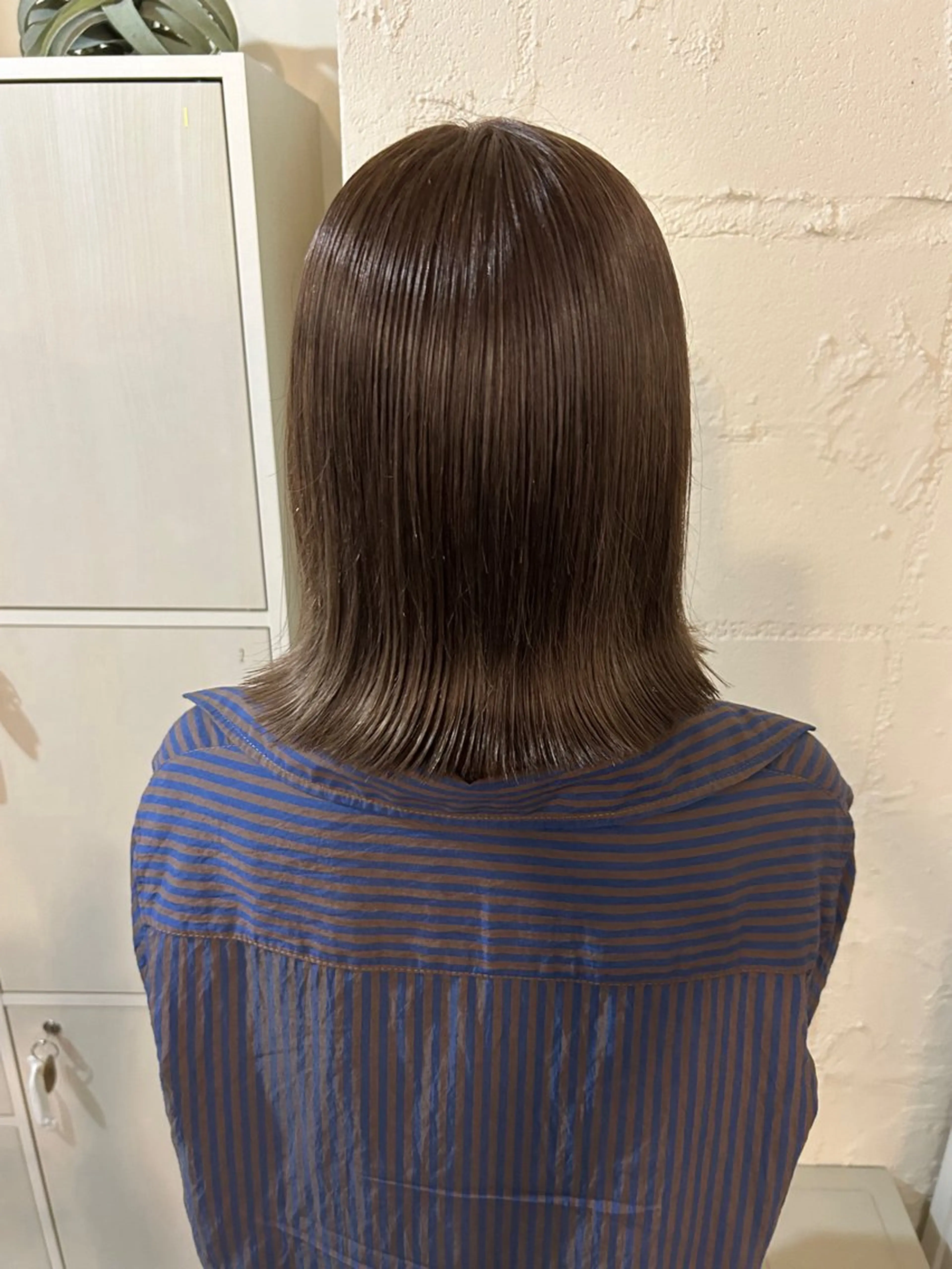 ミディアム カラー stylist 倉本恋のヘアスタイル