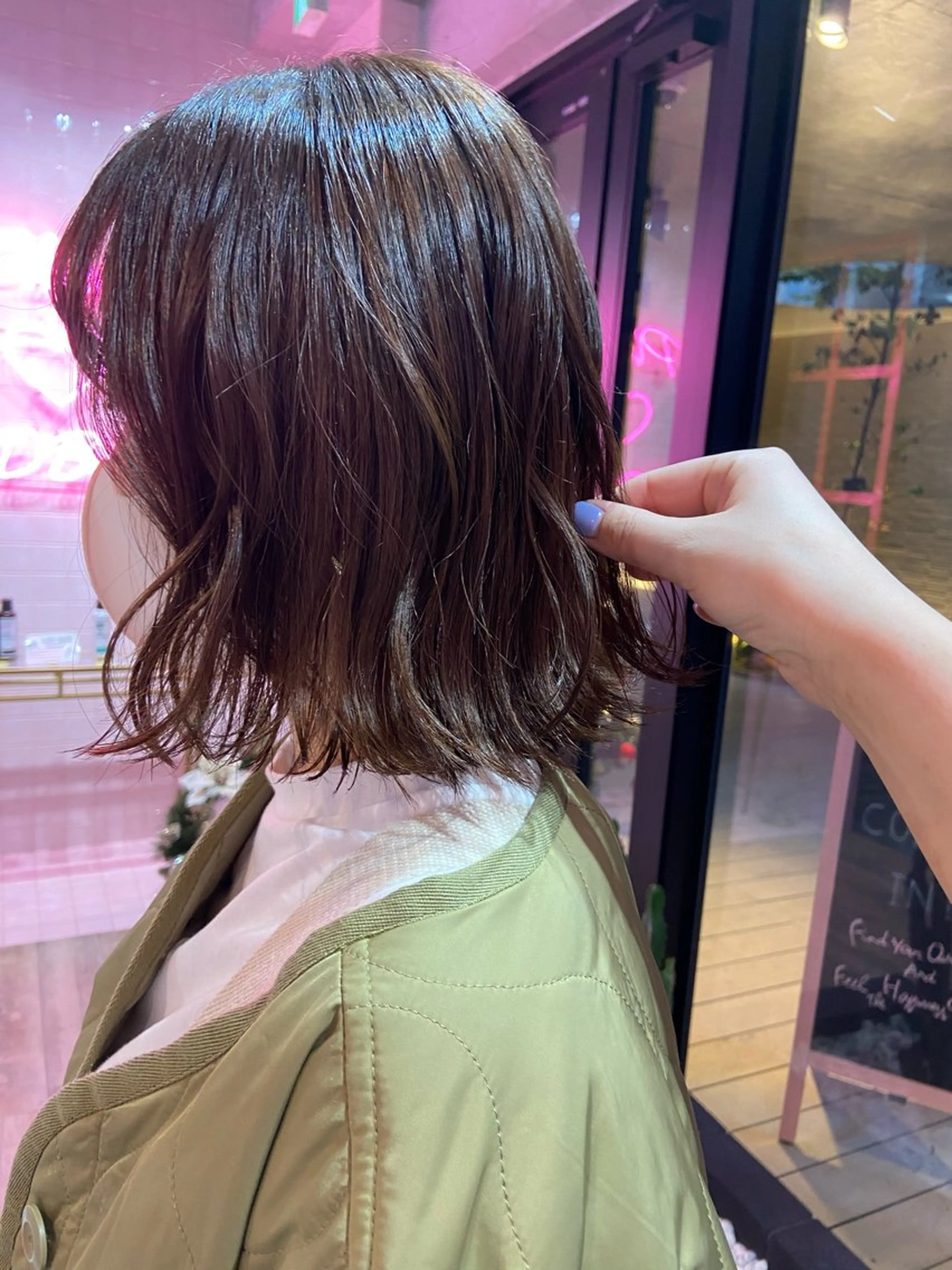 ミディアム カラー 艶感透明感カラー🤍 hinaのヘアスタイル