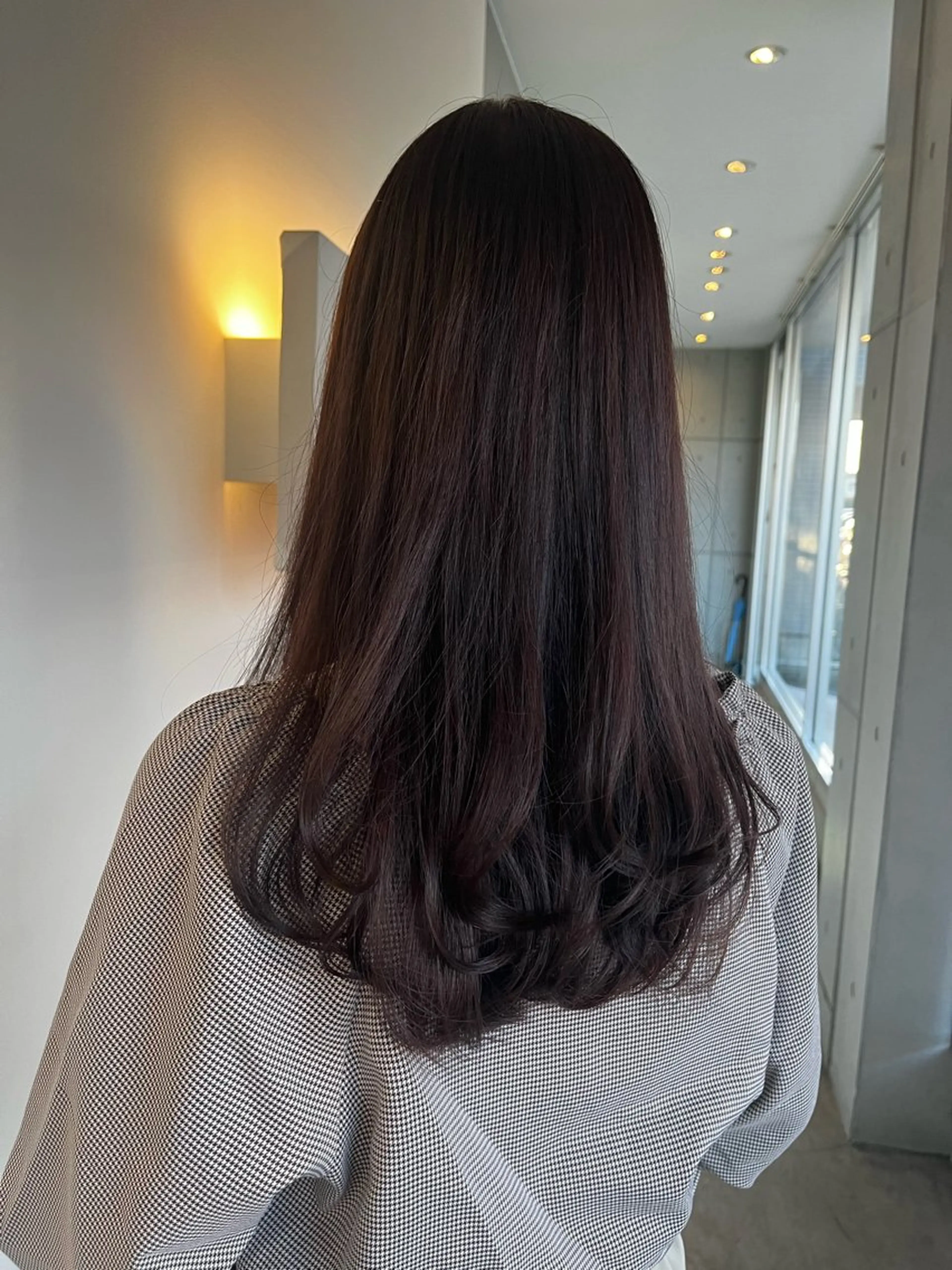 セミロング おせ ちさとのヘアスタイル