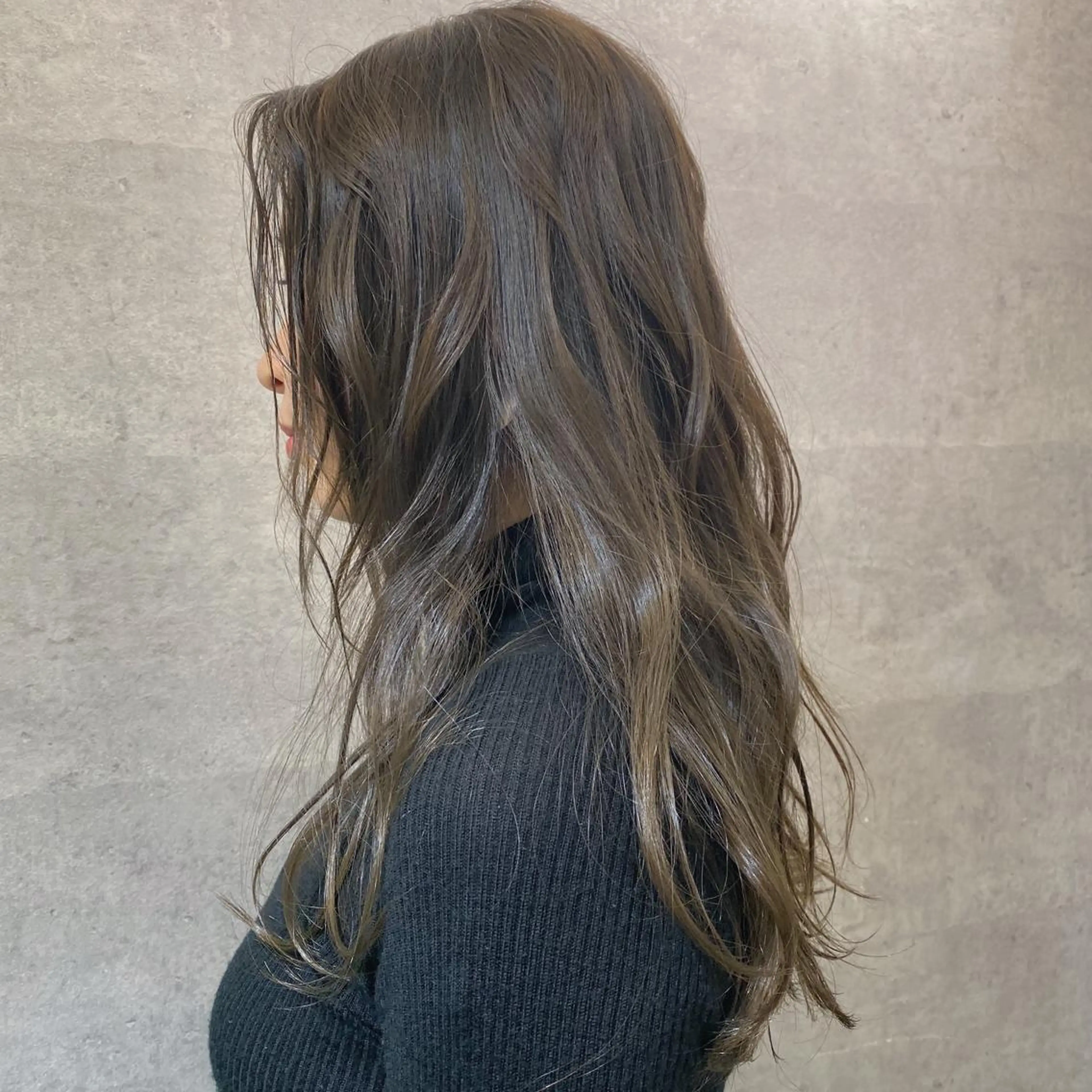 ロング カラー アッシュ カット ヘアカラー トリートメント LATTE所属・𝑺𝒂𝒌𝒊 🩶マンツーマン施術のヘアスタイル