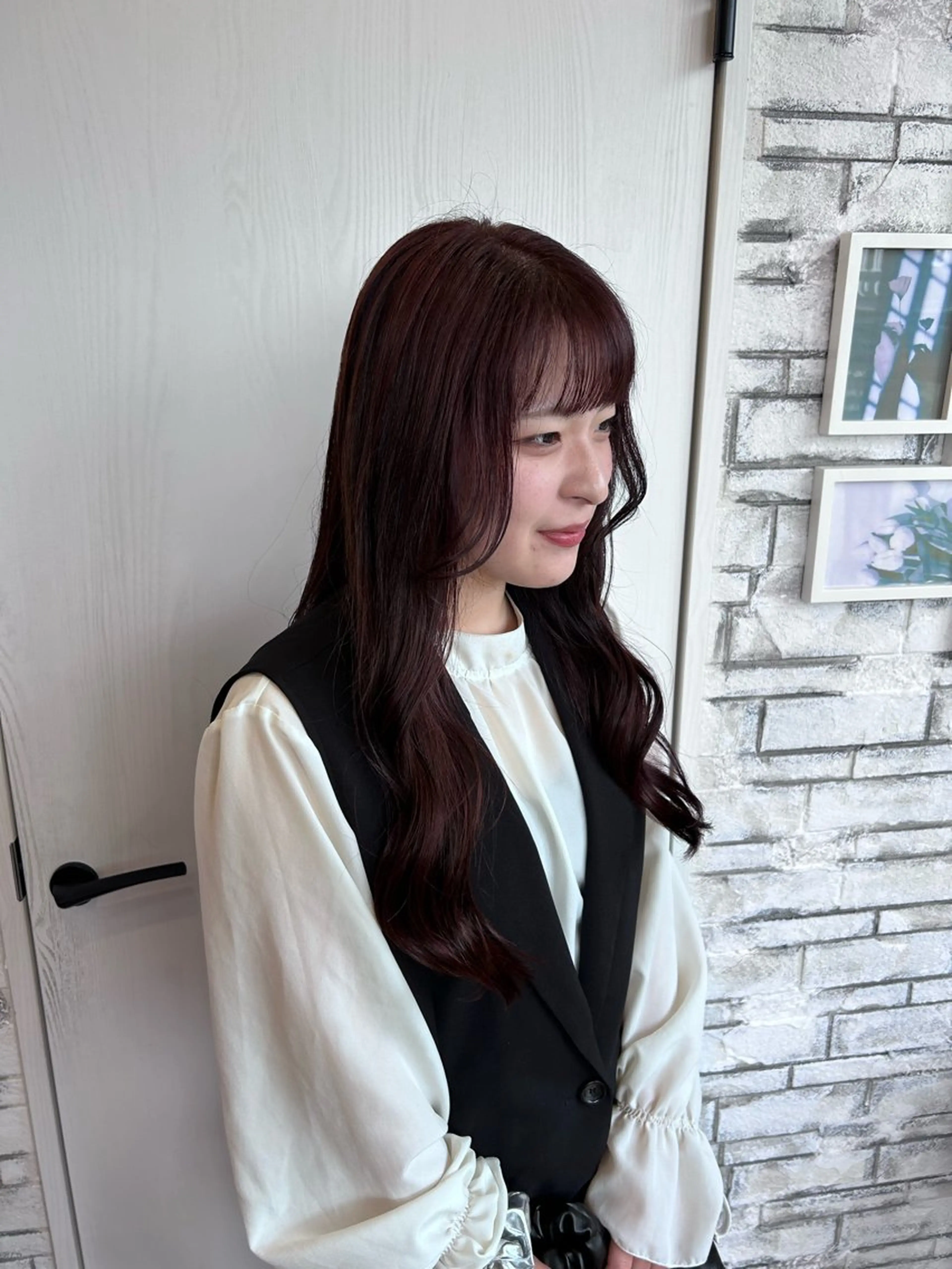 ロング カラー 廣瀬 美月のヘアスタイル