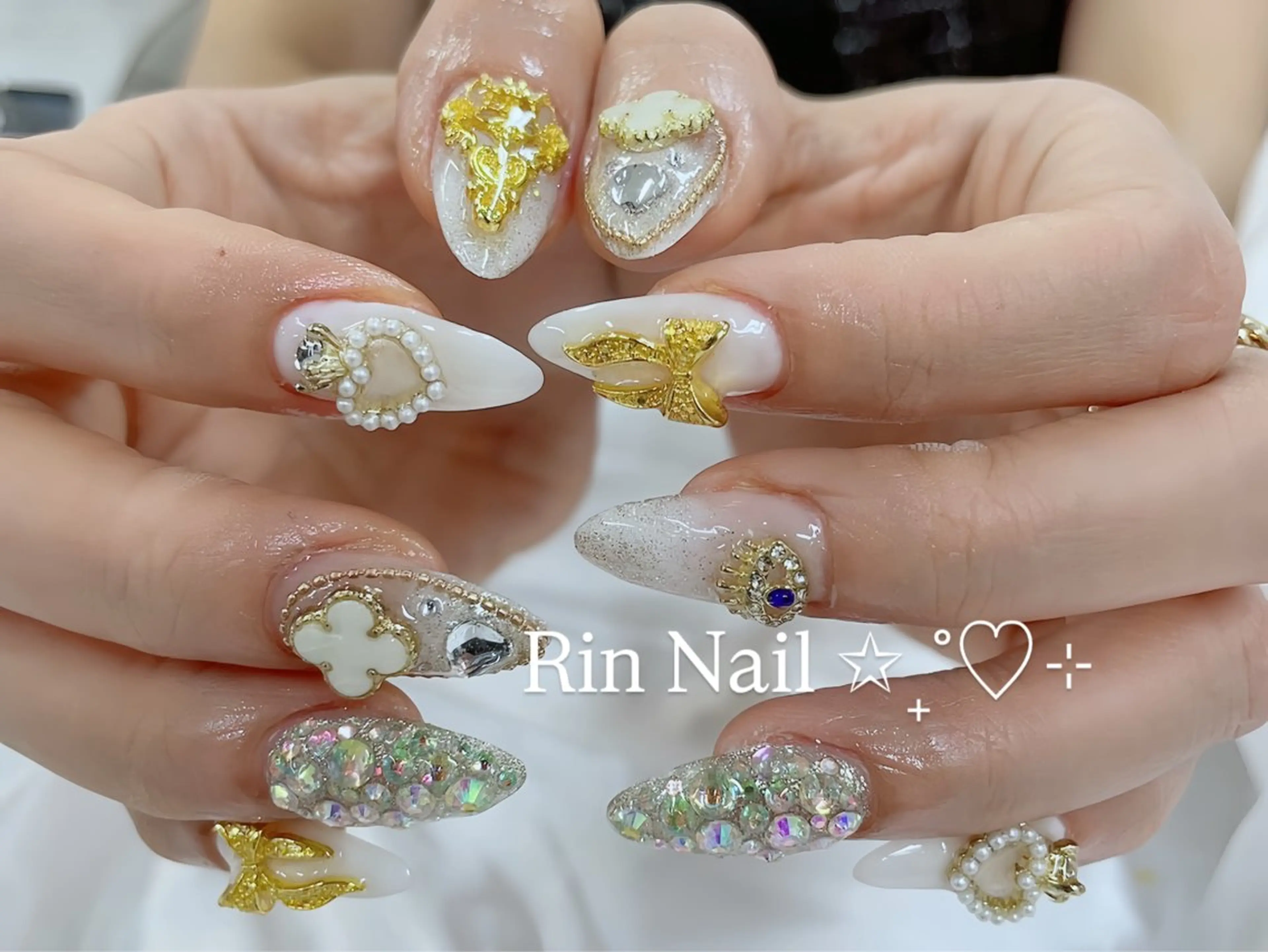 ネイル アートネイル 成人式 ニュアンスネイル ネイルチップ ハンドネイル Rin Nail 新大久保店のネイルデザイン