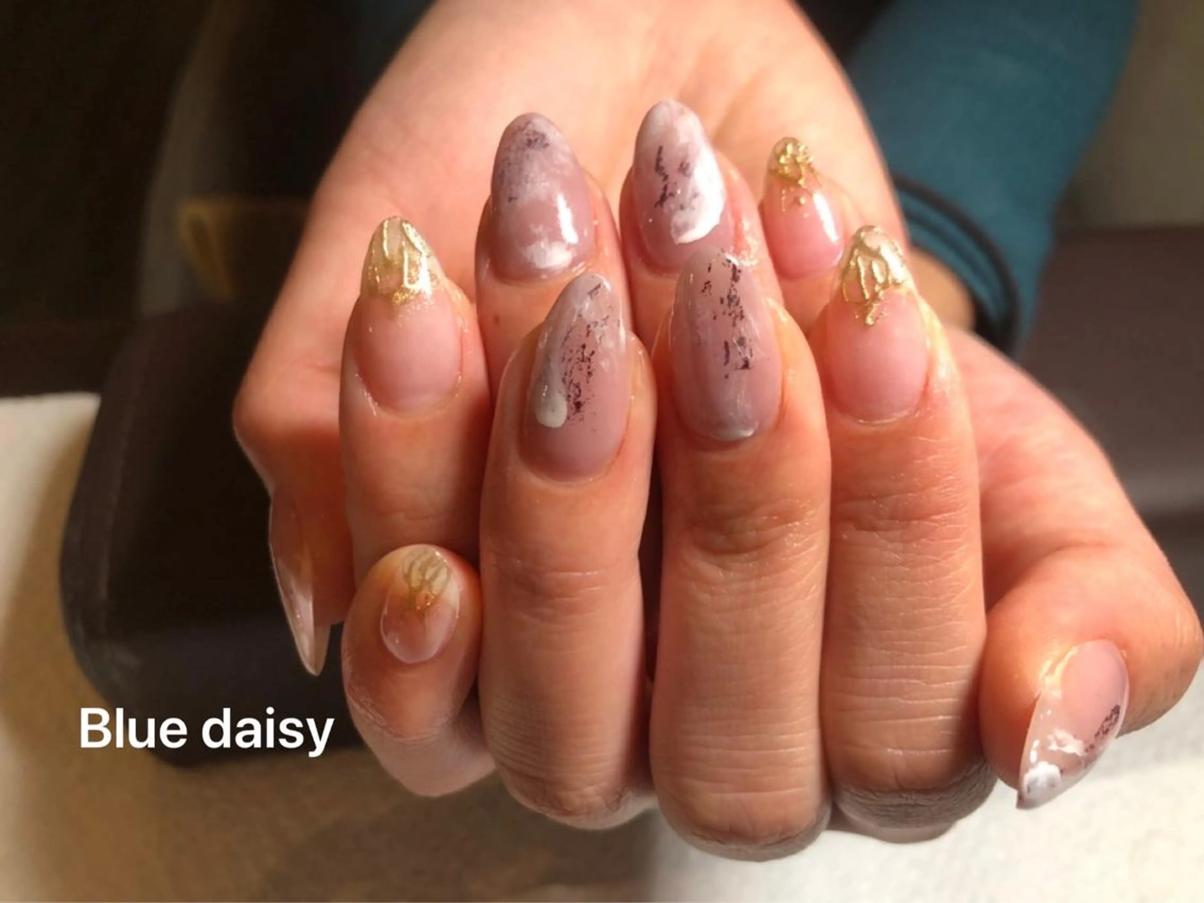 ネイル Blue daisy 栄本店のネイルデザイン