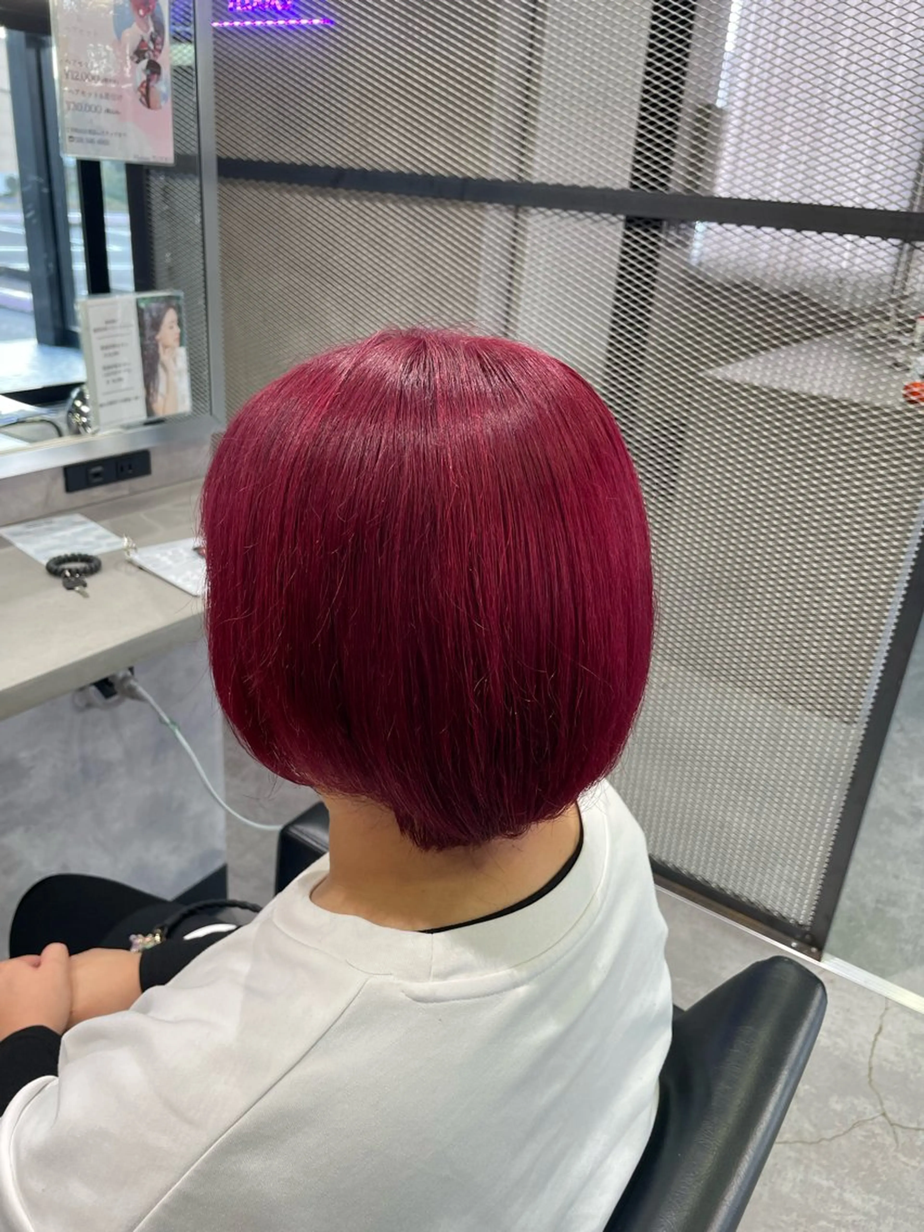ショート ヘアカラー トリートメント 手塚 由佳のヘアスタイル