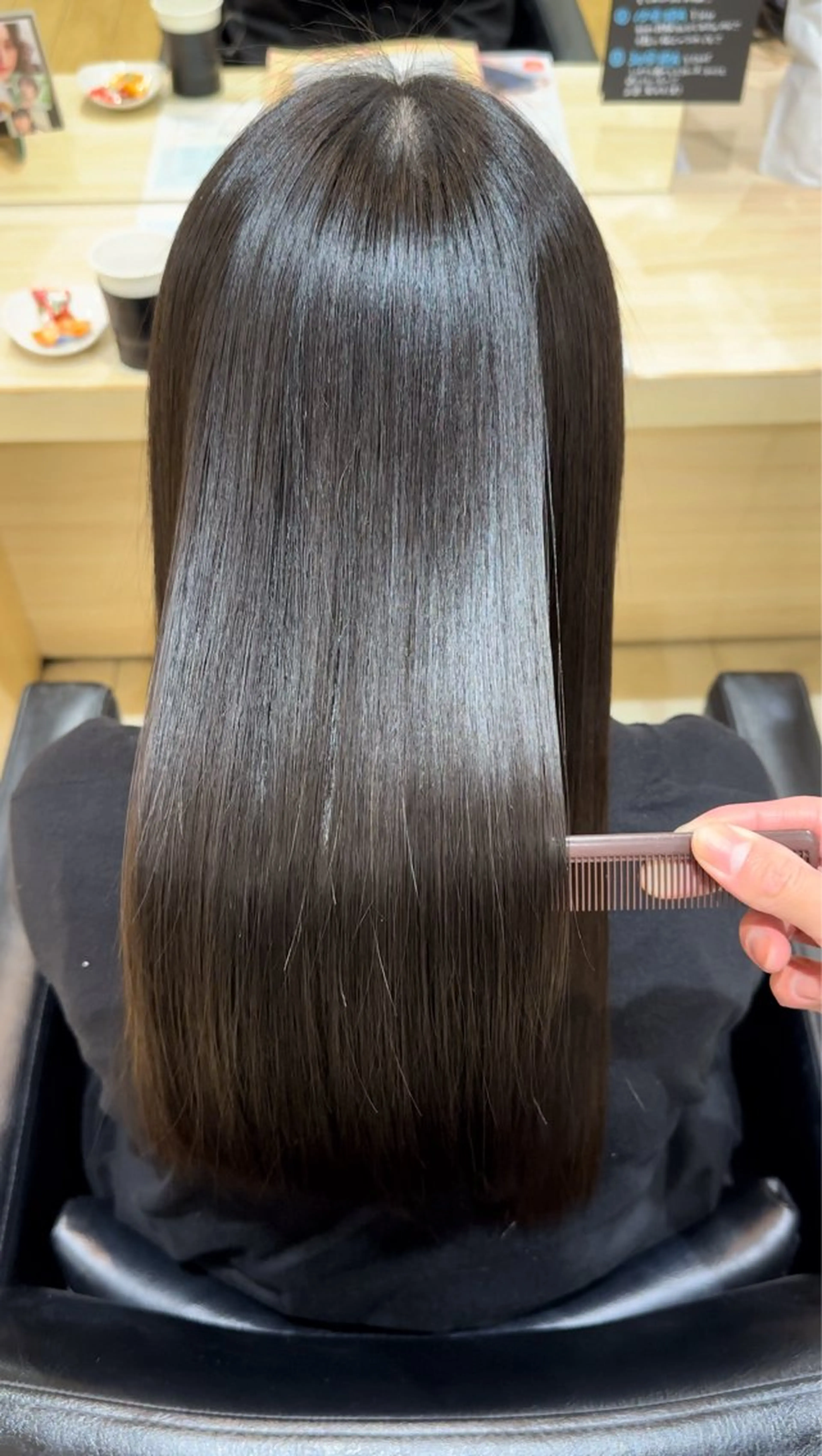 ロング KO コウ 【SARA 新宮店】のヘアスタイル