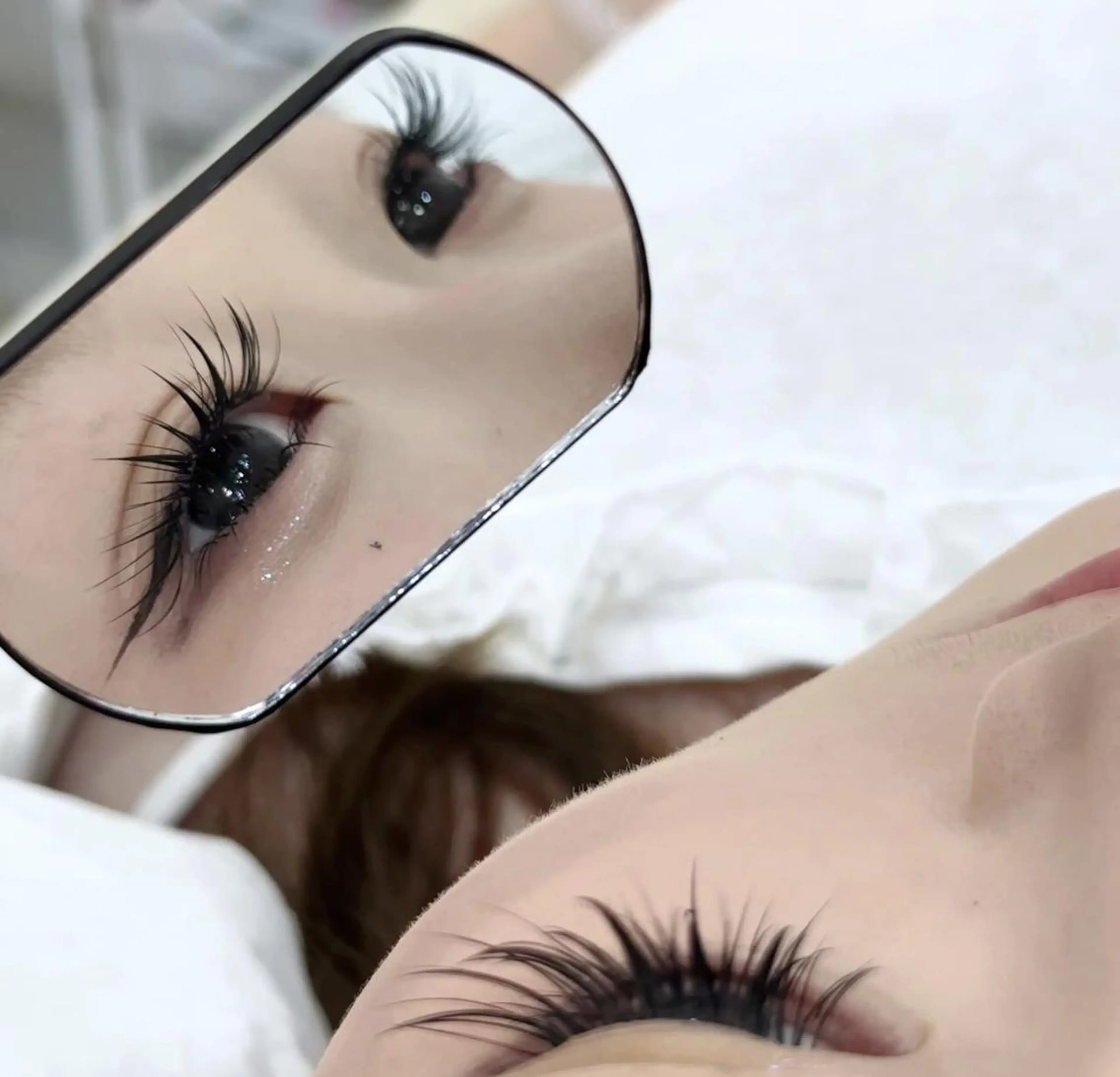 マツエク・マツパ 束感まつ毛 韓国風マツエク AB マツエクネイルサロンのマツエク・マツパデザイン