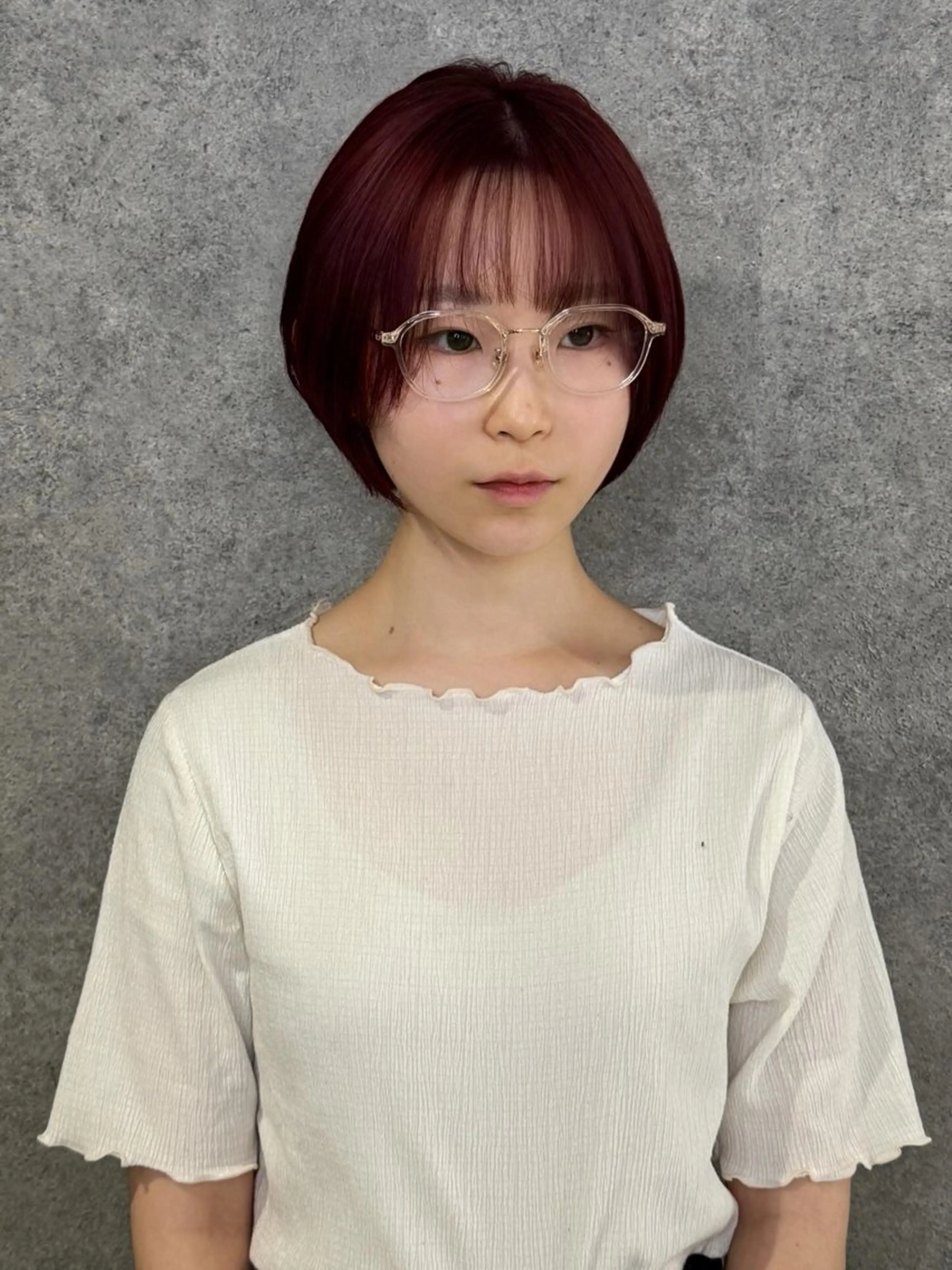 ショート カラー ブリーチ 透明感カラー レッドカラー 髪質改善 紅都🫧透明感 水光カラー🫧のヘアスタイル