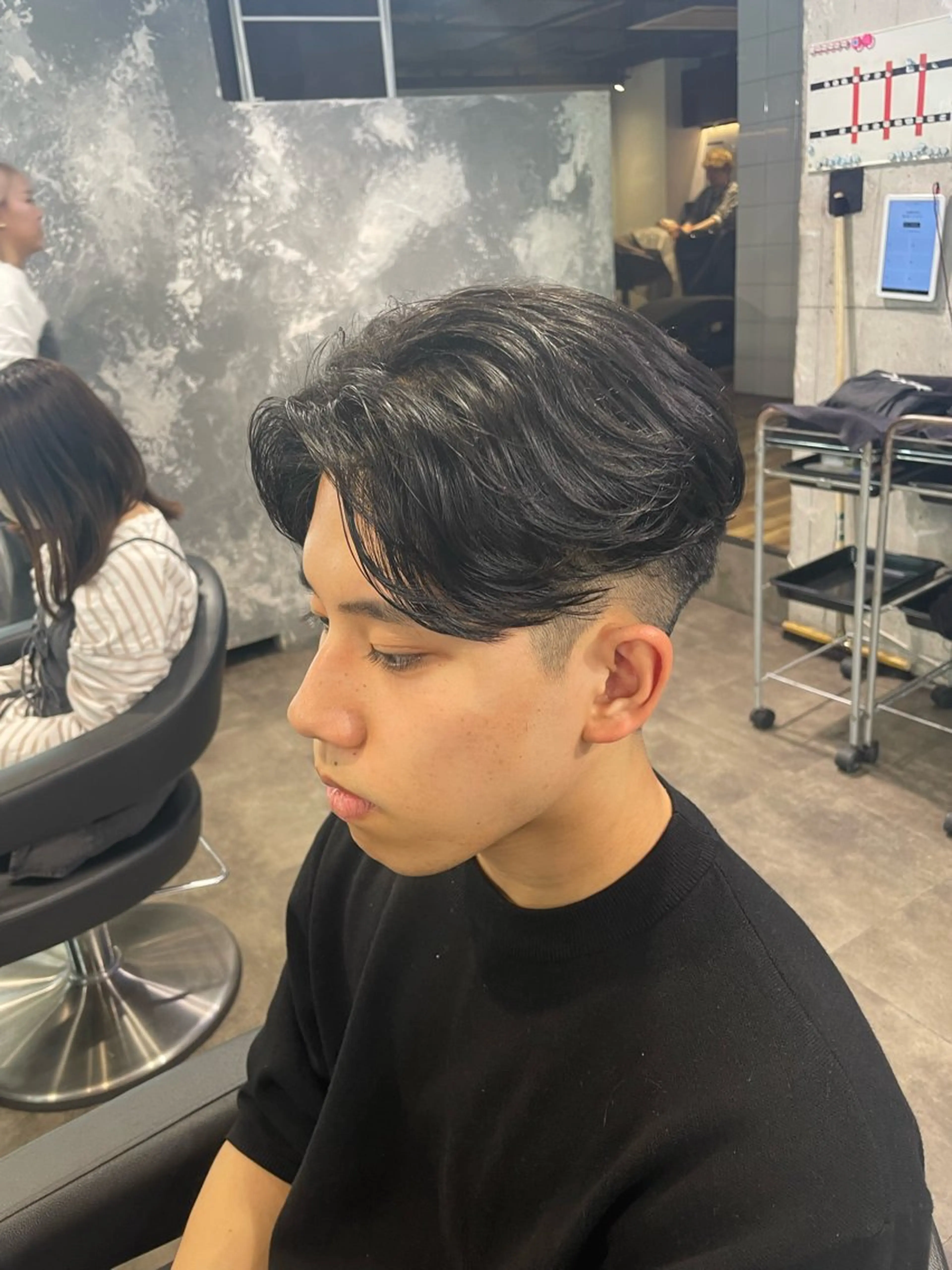 パーマ メンズ カット ヘアカラー 縮毛矯正 艶髪/透明感🪽 DISCO🪽のヘアスタイル