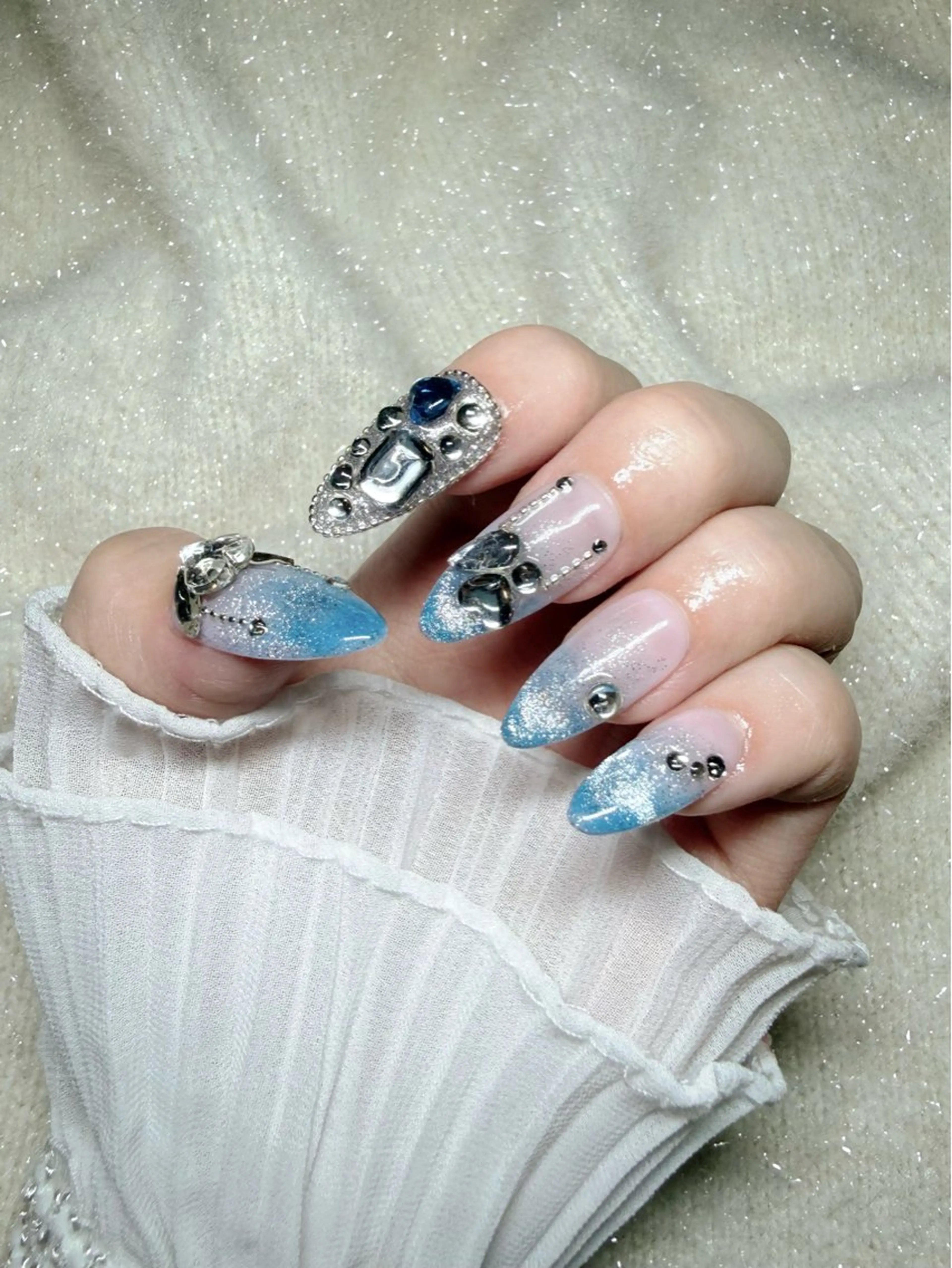 ネイル moca心斎橋店 chizuruのネイルデザイン