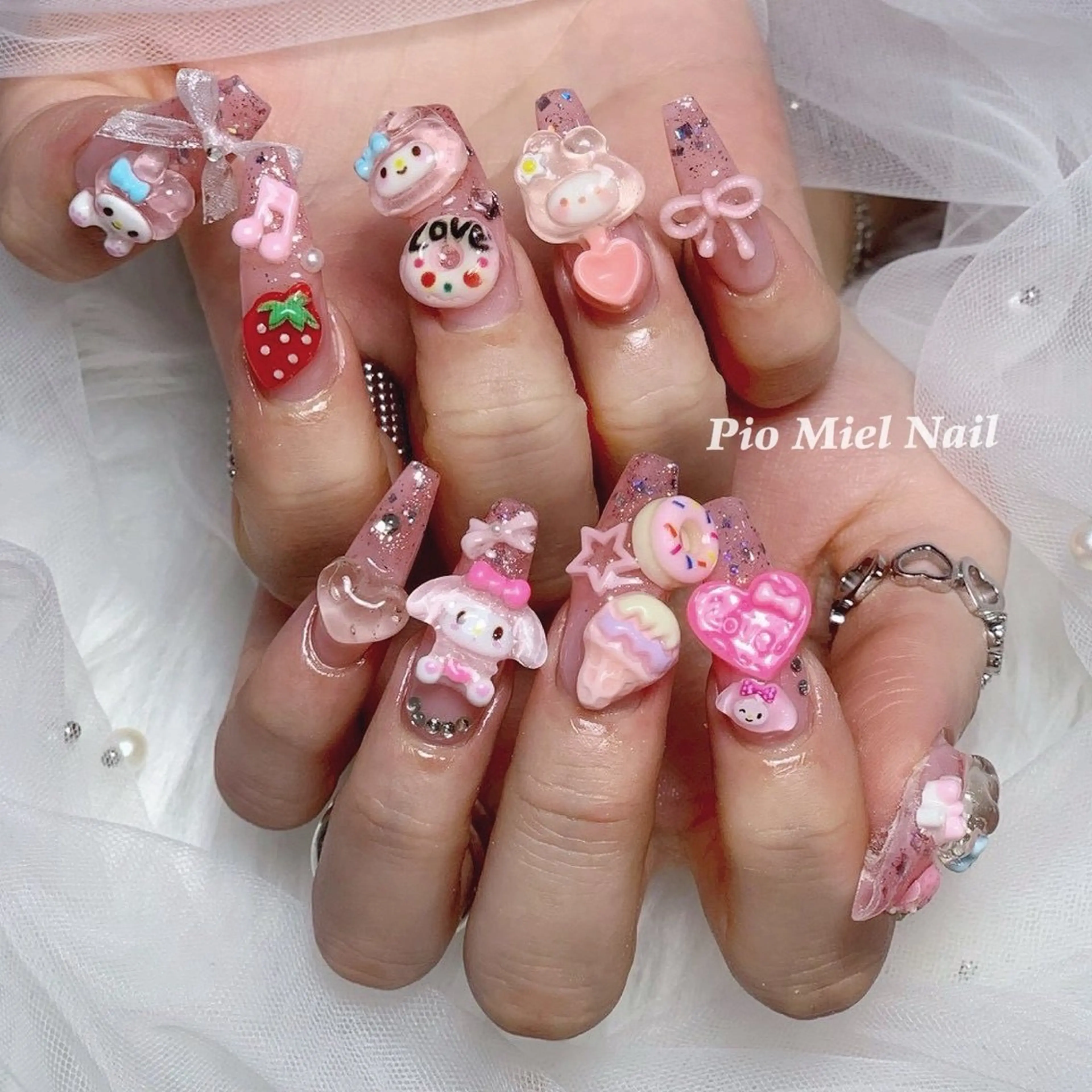 ネイル Pio Mielのネイルデザイン