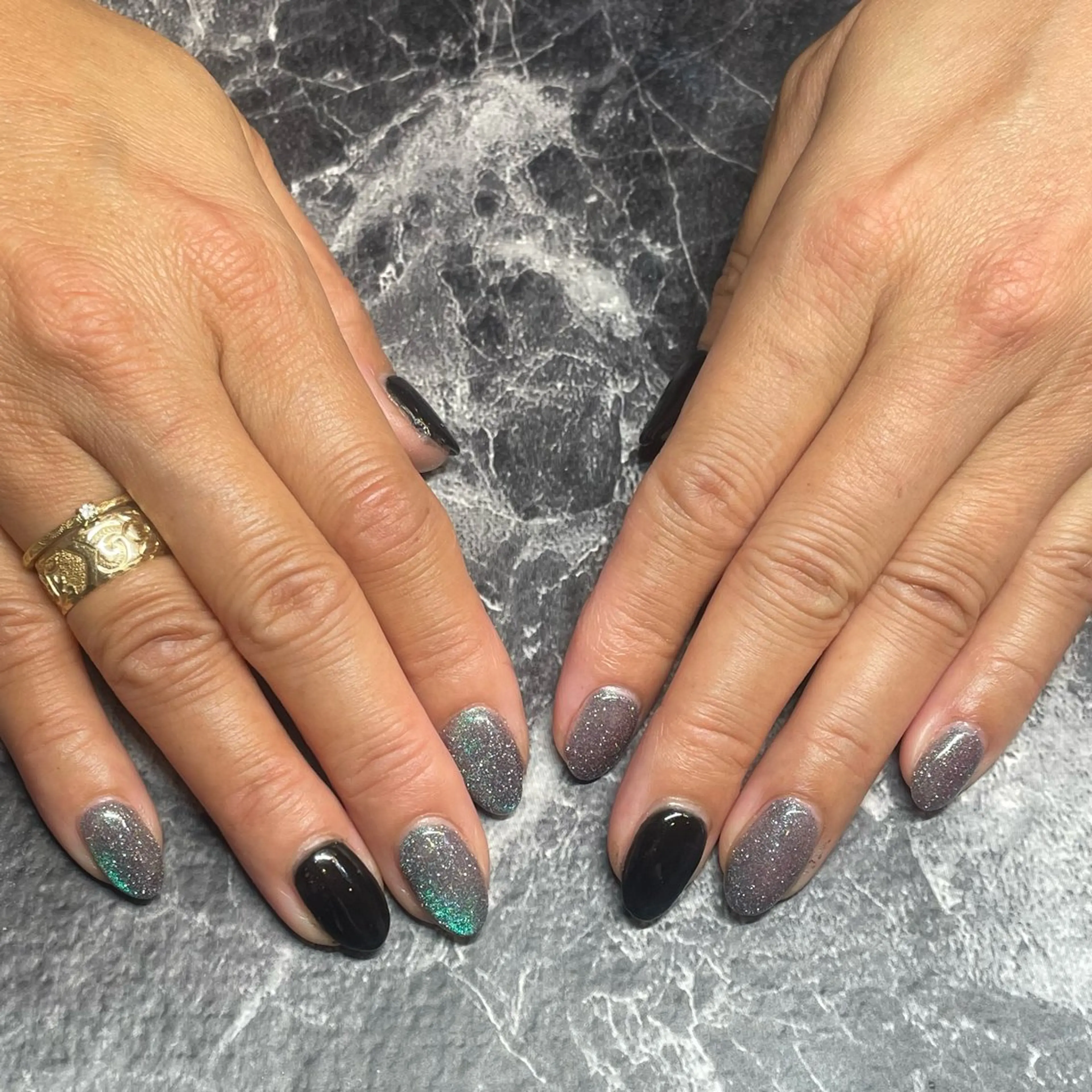 ネイル マグネットネイル ハンドネイル 大塚 晃花のネイルデザイン