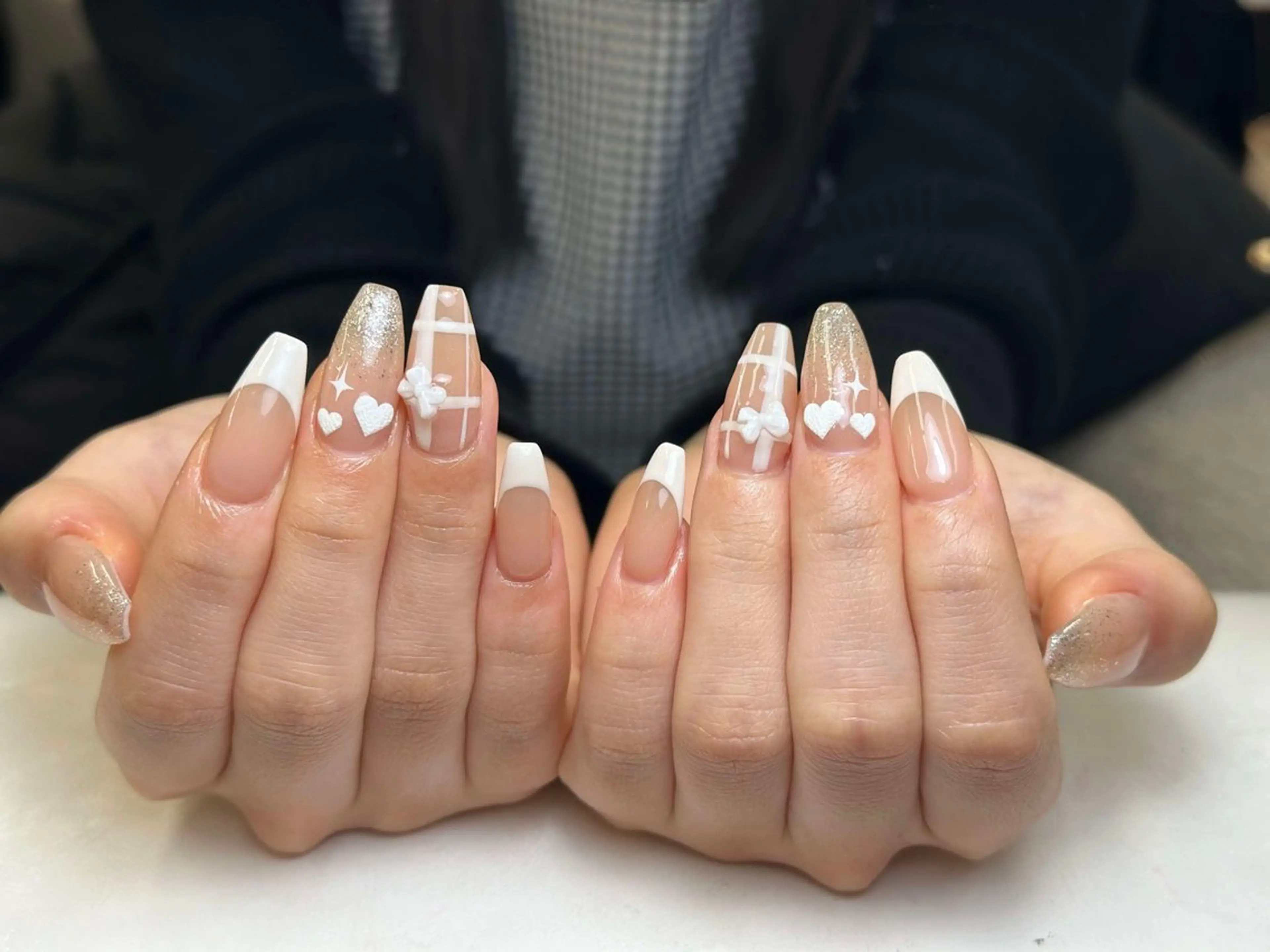 ネイル グラデーション キラキラネイル ワンカラーネイル 冬ネイル Jenn Nail Salonのネイルデザイン