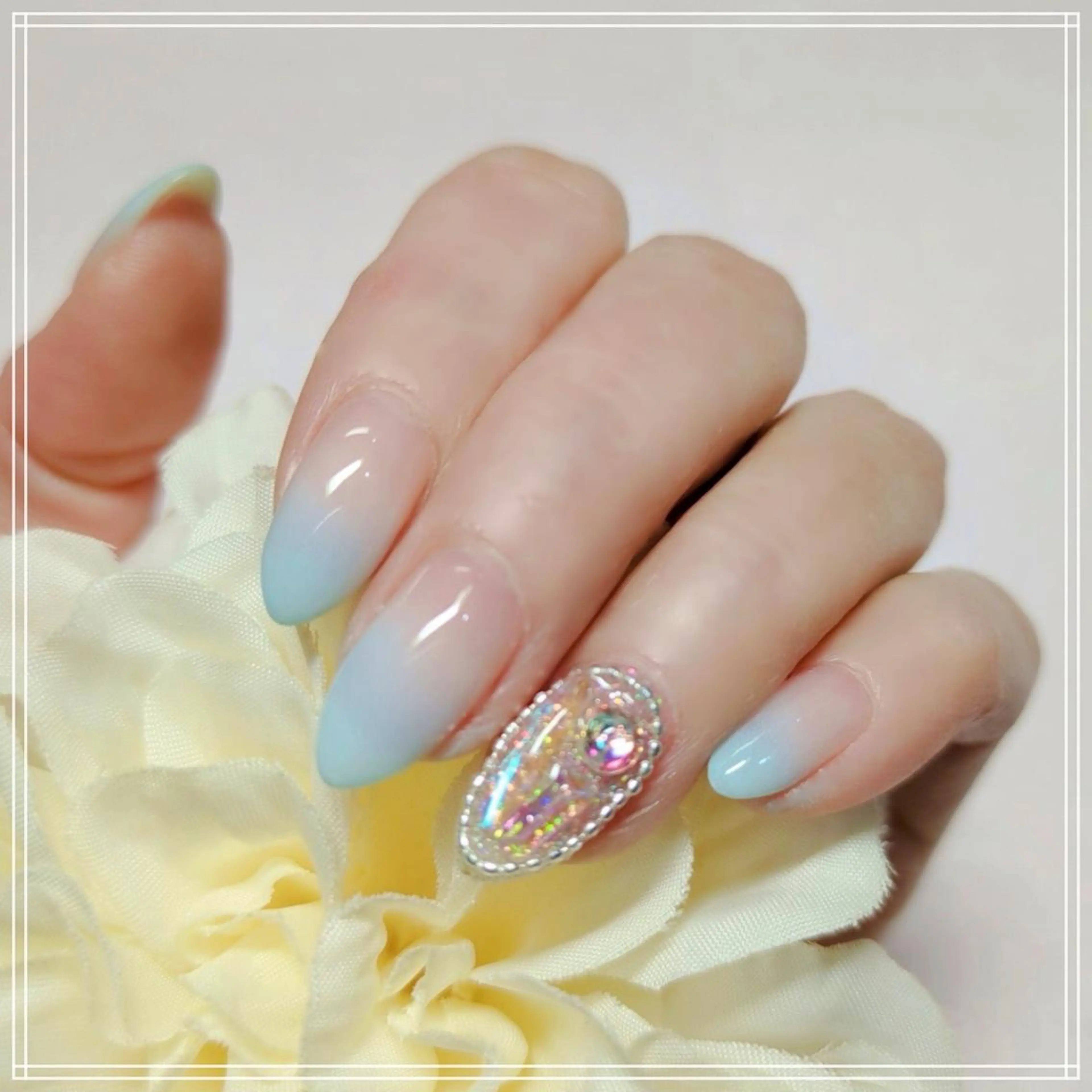 ネイル 山田 麻衣のネイルデザイン