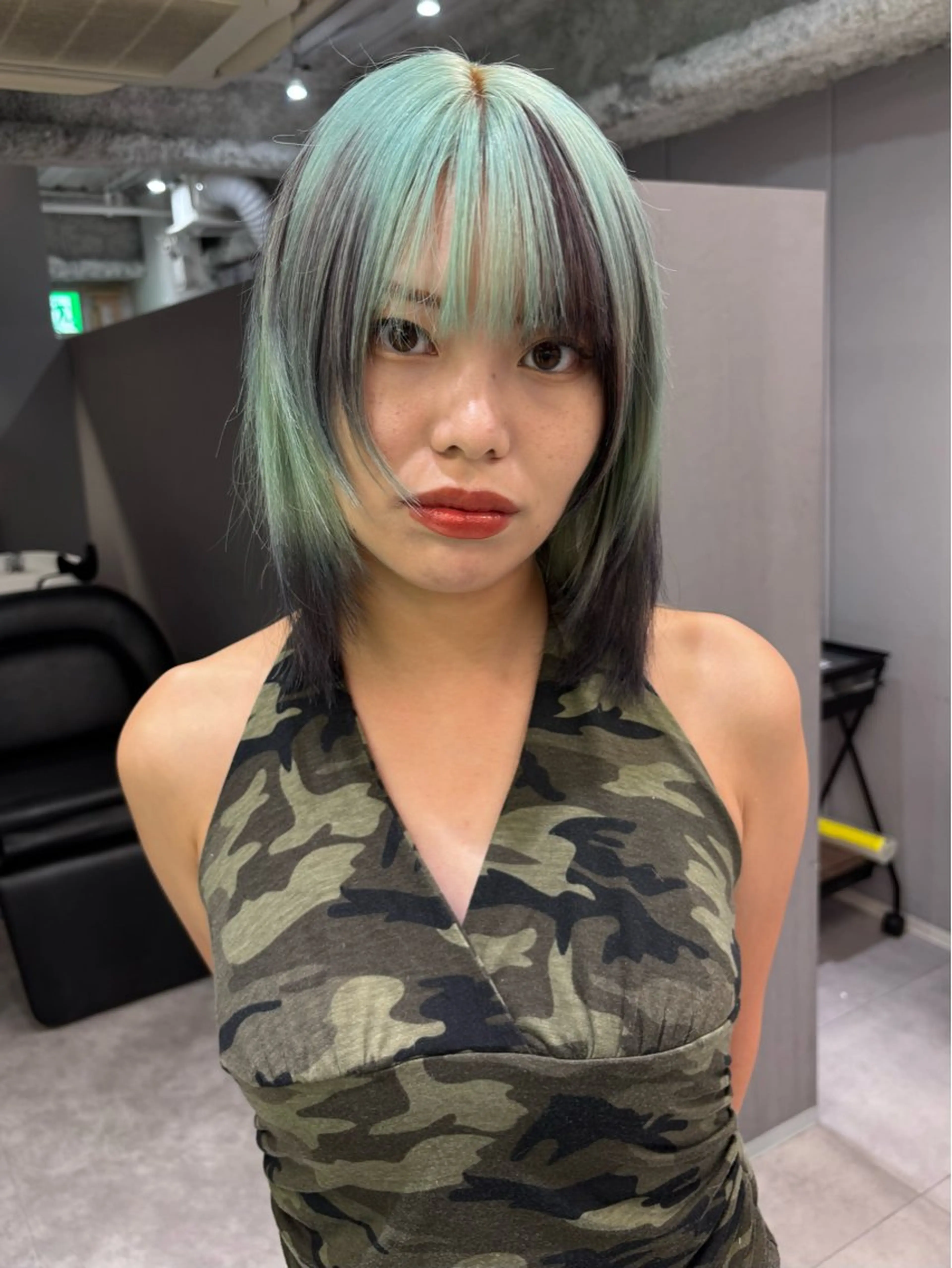 ミディアム カラー 黒髪 デザインカラー ミント ヘアカラー 名古屋／デザイン／ ブリーチ/松井亮磨のヘアスタイル