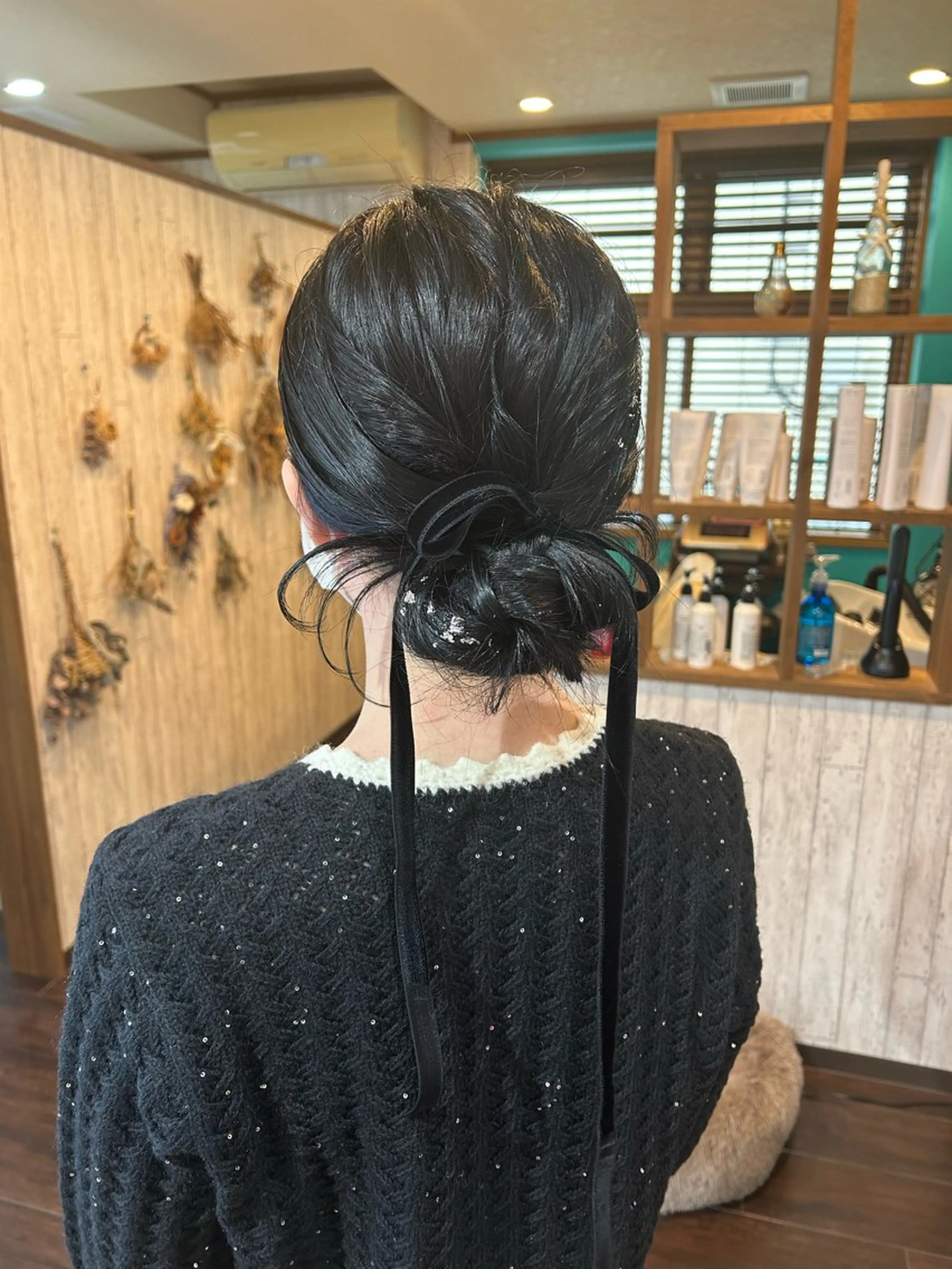セミロング ヘアアレンジ 早坂 さくらのヘアスタイル