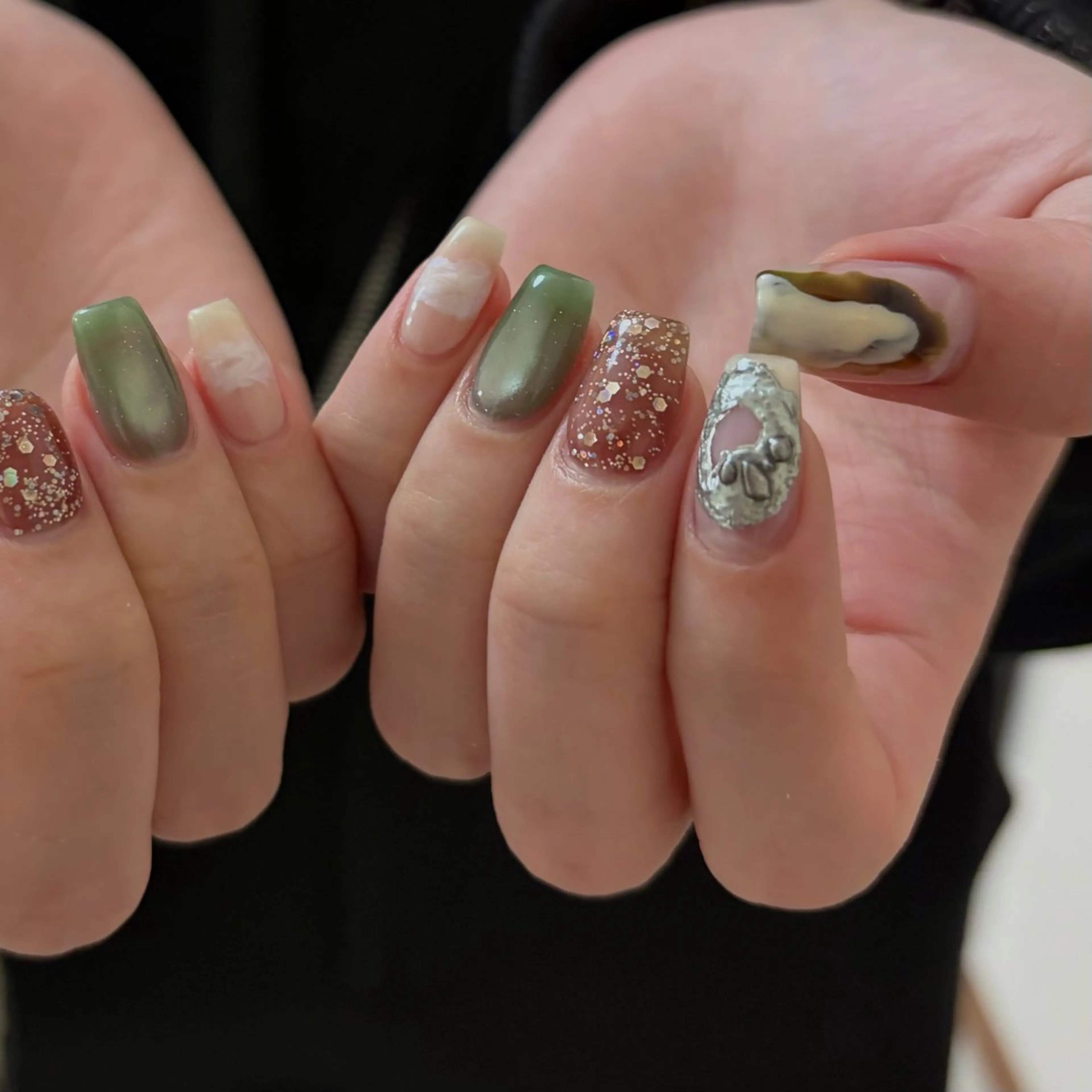 ネイル qua.Hitomi /  立川のネイルデザイン