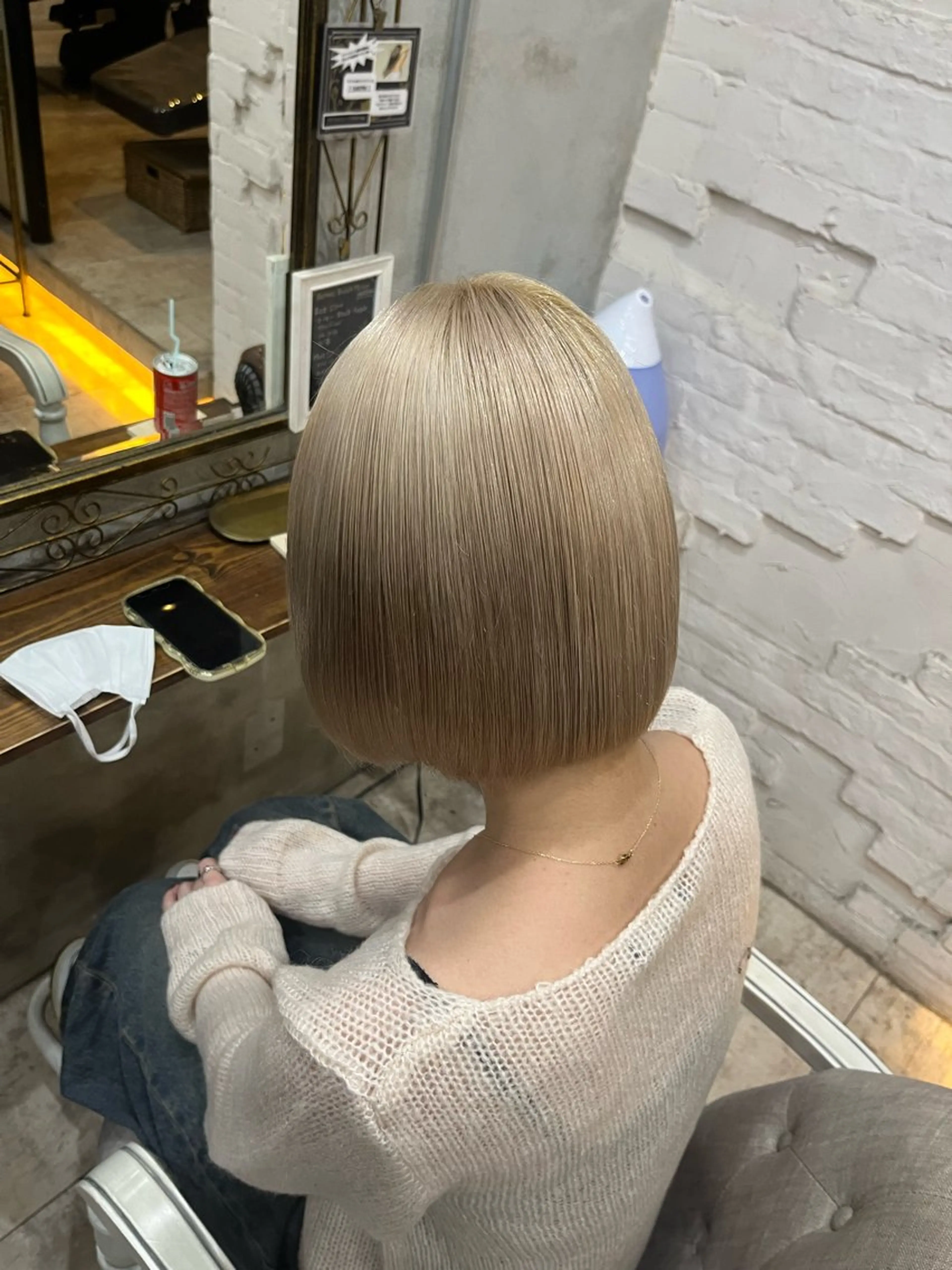 ショート カラー ヘアカラー トリートメント 艶髪/ハイトーン/ ヘアセット/モエノのヘアスタイル