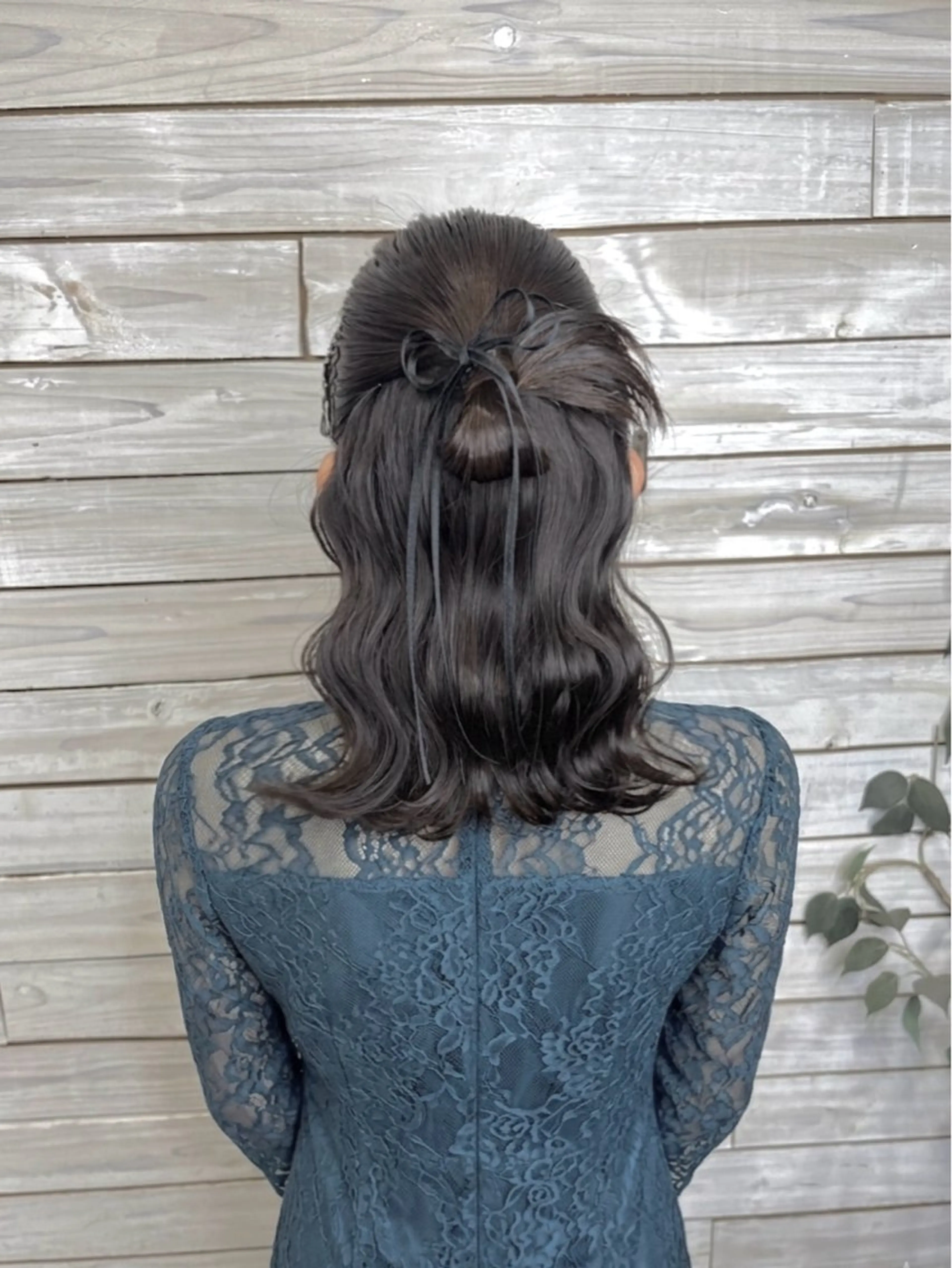 ミディアム 西林 玲那のヘアスタイル