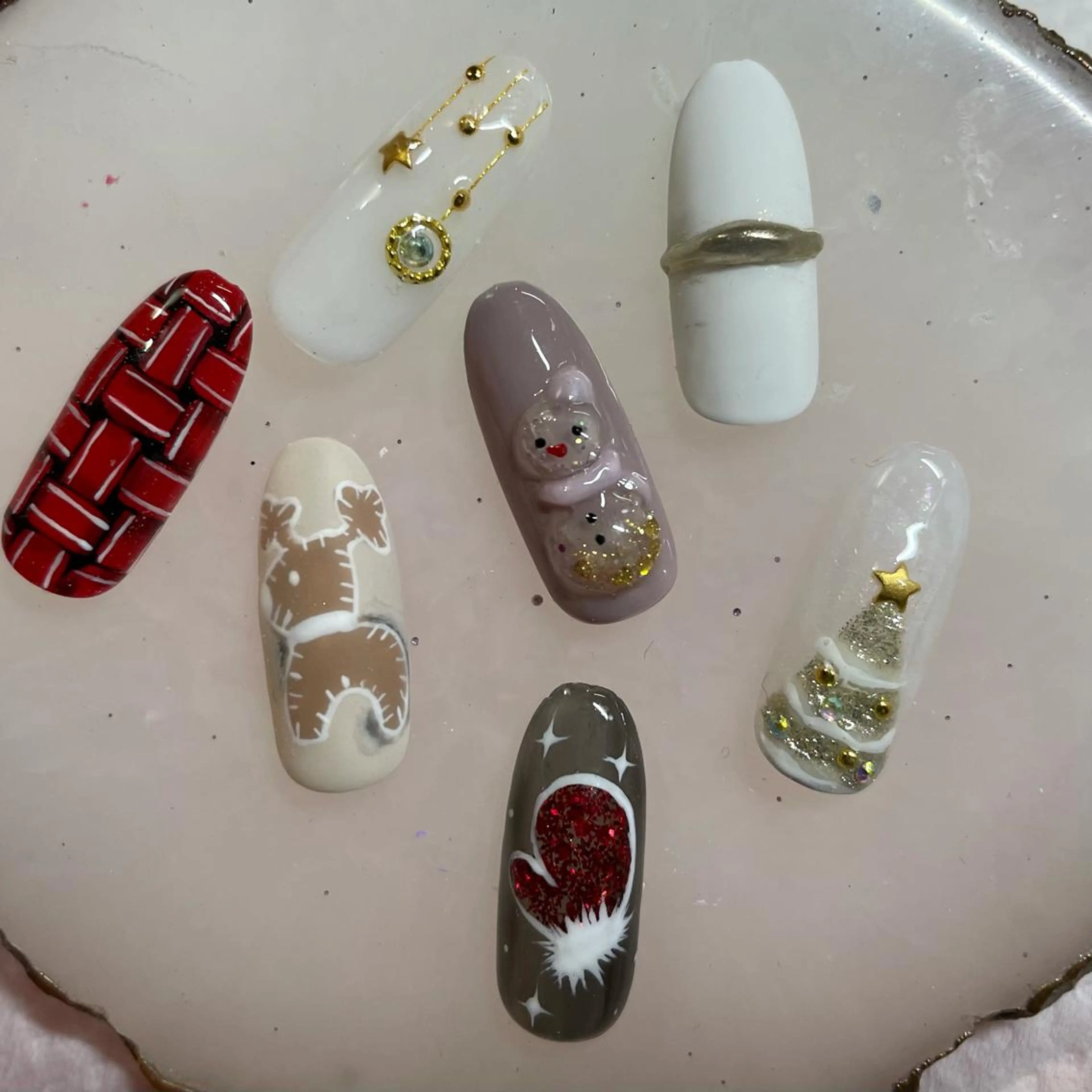 ネイル 冬ネイル クリスマス Sunny.Roa nail💅のネイルデザイン