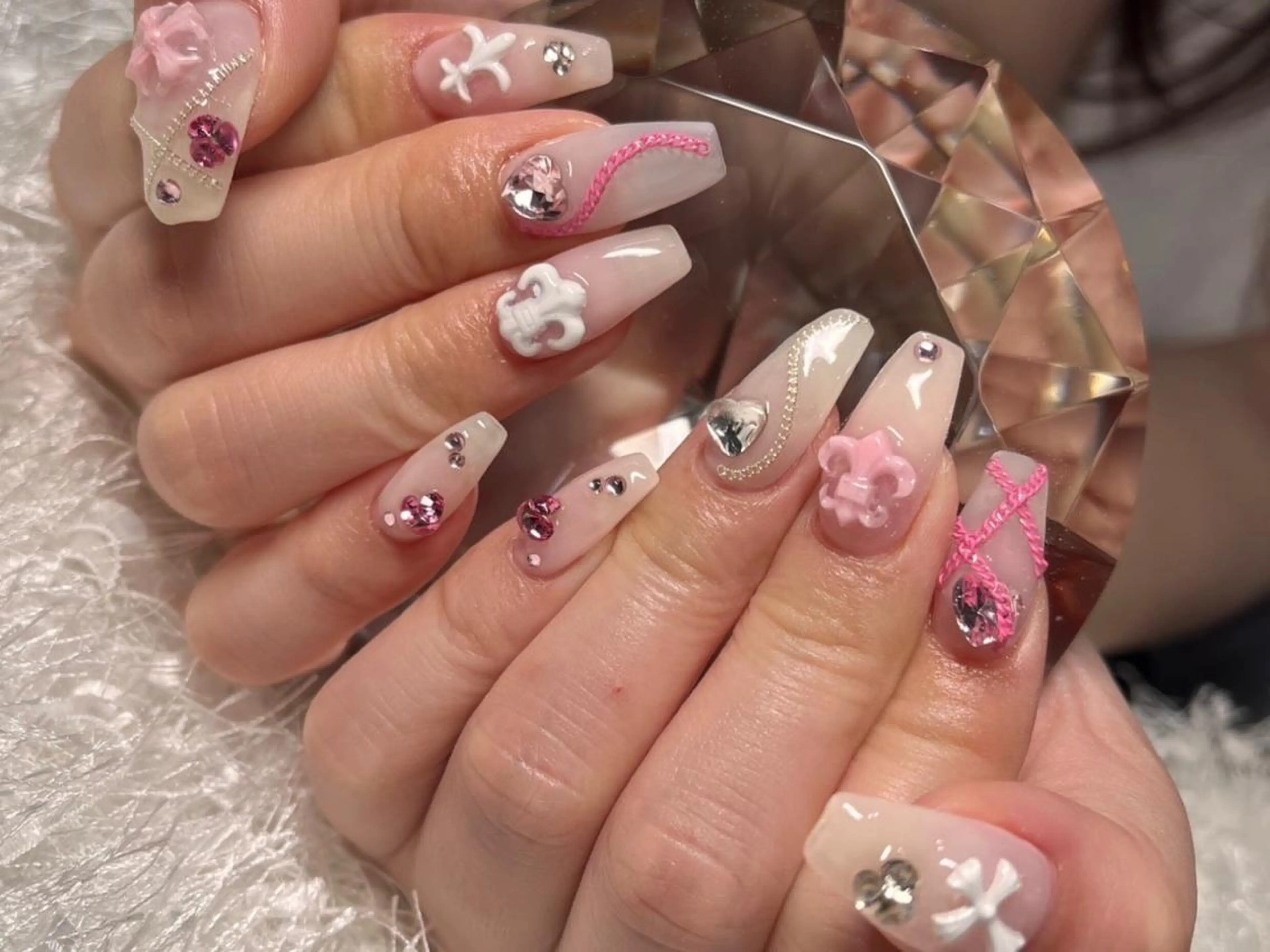 ネイル 長さ出し ジェルネイル グラデーション 韓国ネイル マグネットネイル ハンドネイル Nail&eye Belire 新宿のネイルデザイン