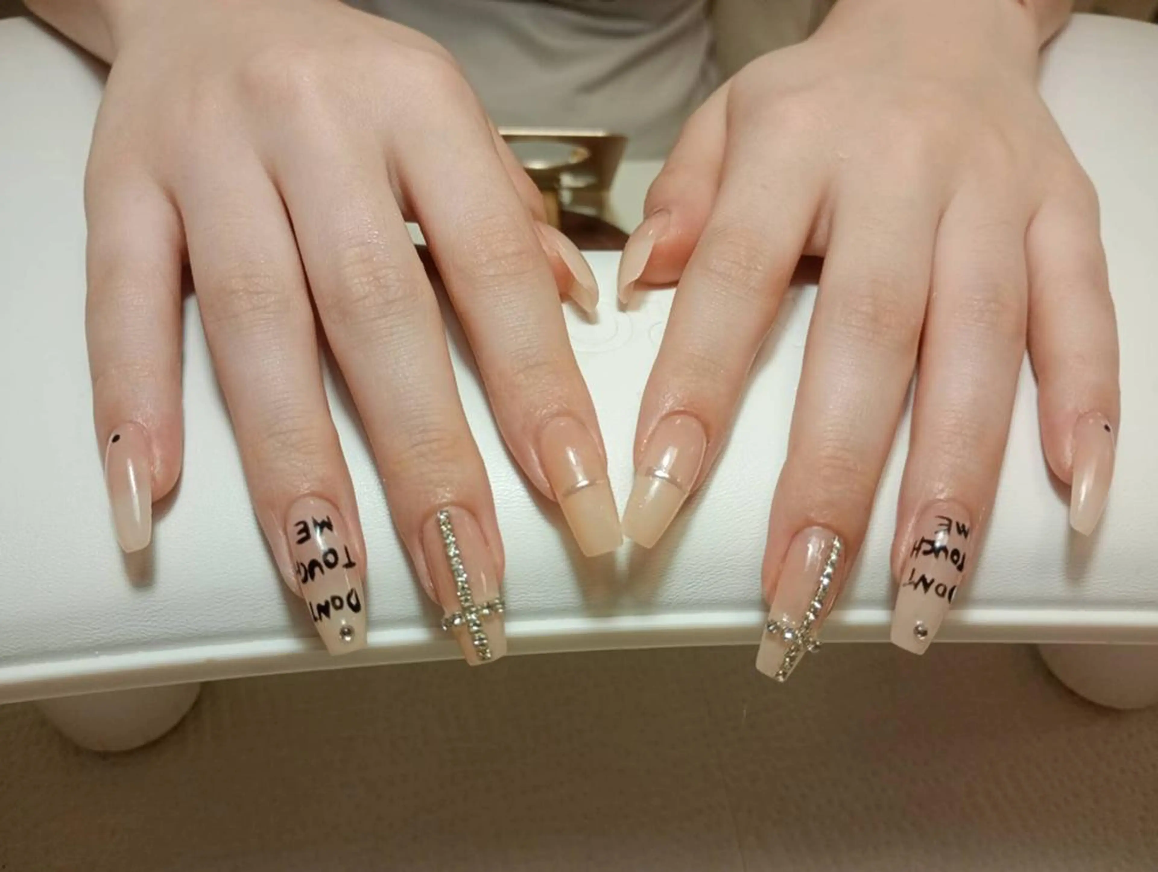 ネイル 長さ出し フレンチネイル ジェルネイル ガラスフレンチ 韓国ネイル Hana Bloom Nail💛Rinaのネイルデザイン