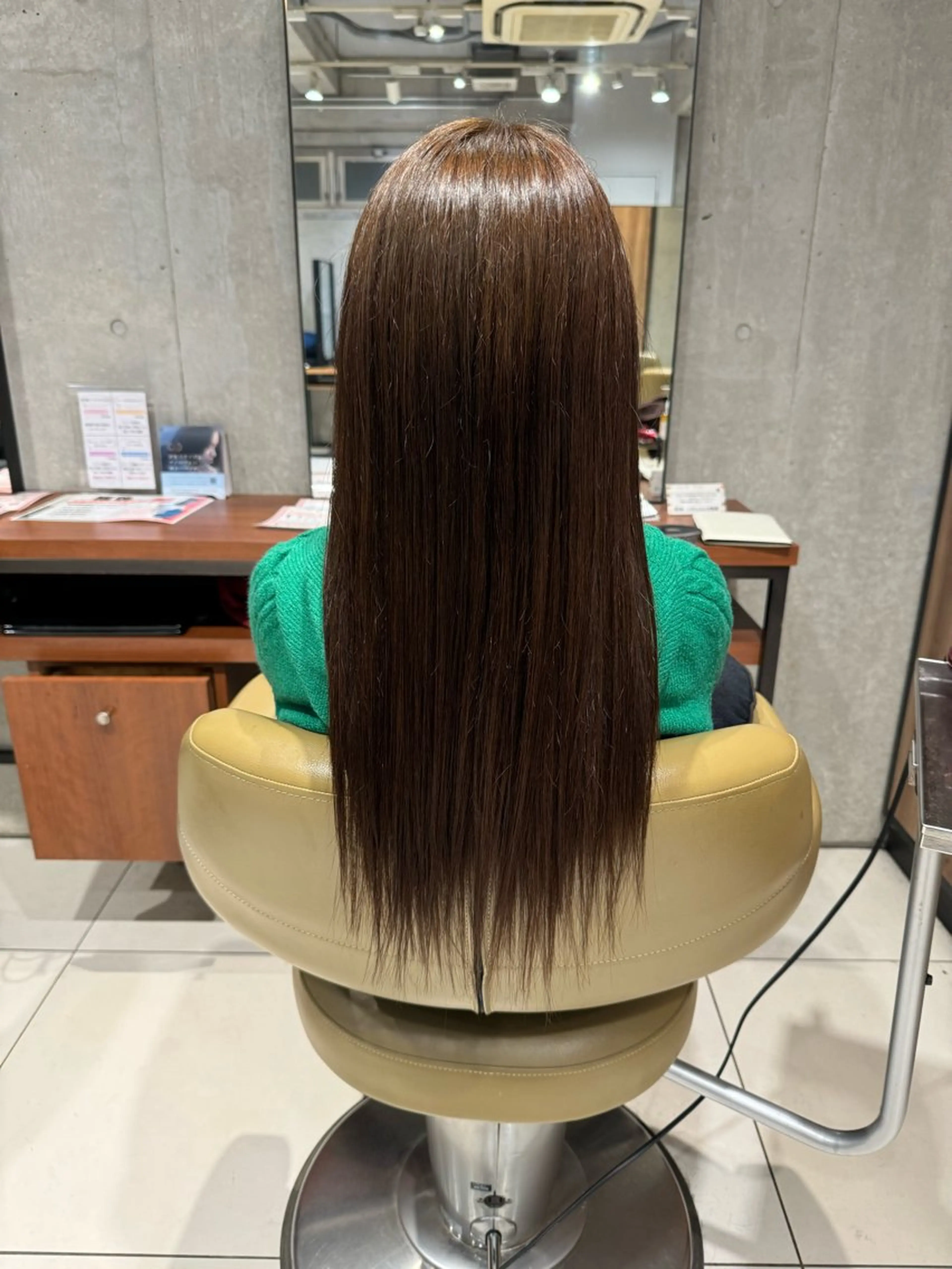 カラー 縮毛矯正 艶カラー 梨菜💜のヘアスタイル