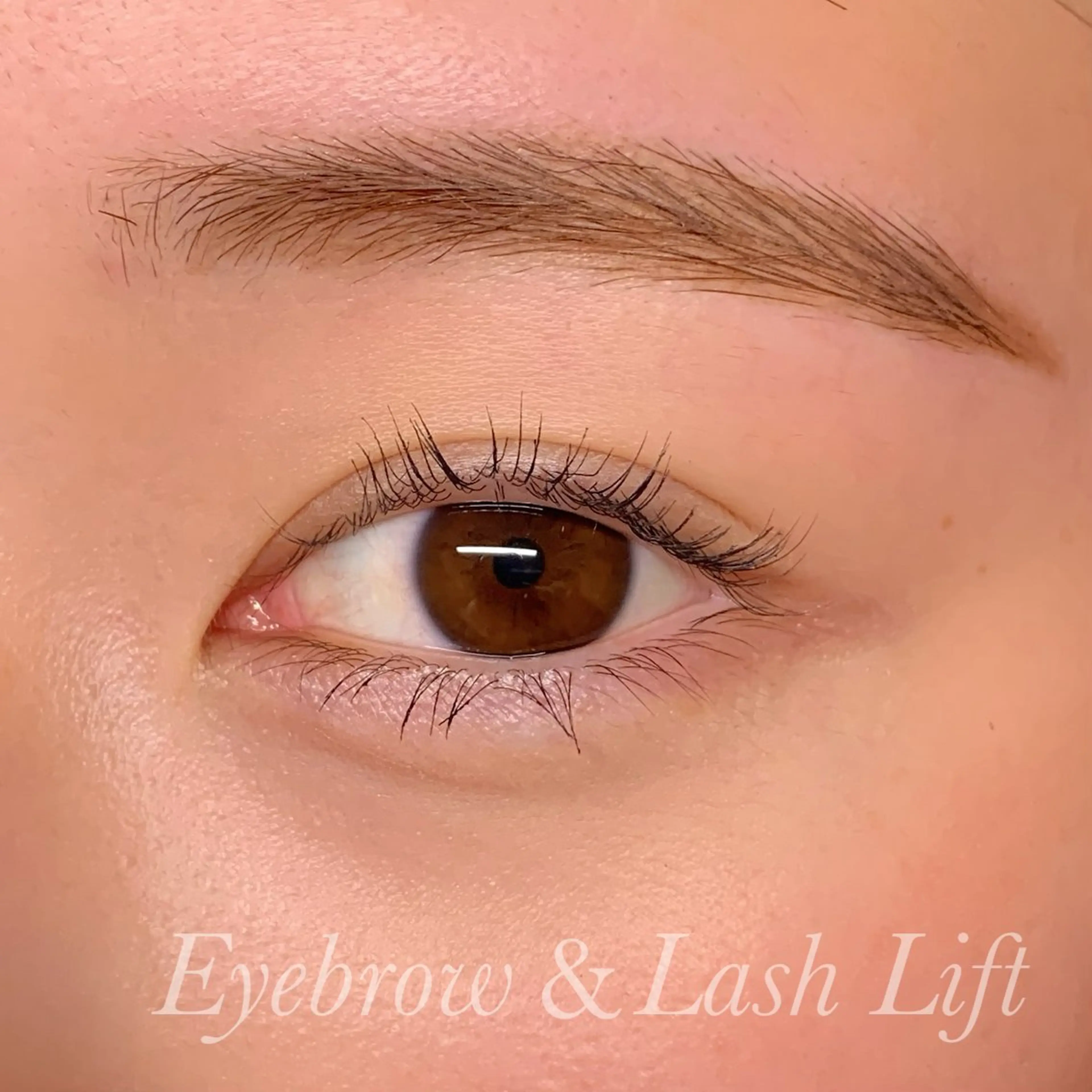 アイブロウ マツパ Ayumi.pro 🍆N《4階》のマツエク・マツパデザイン