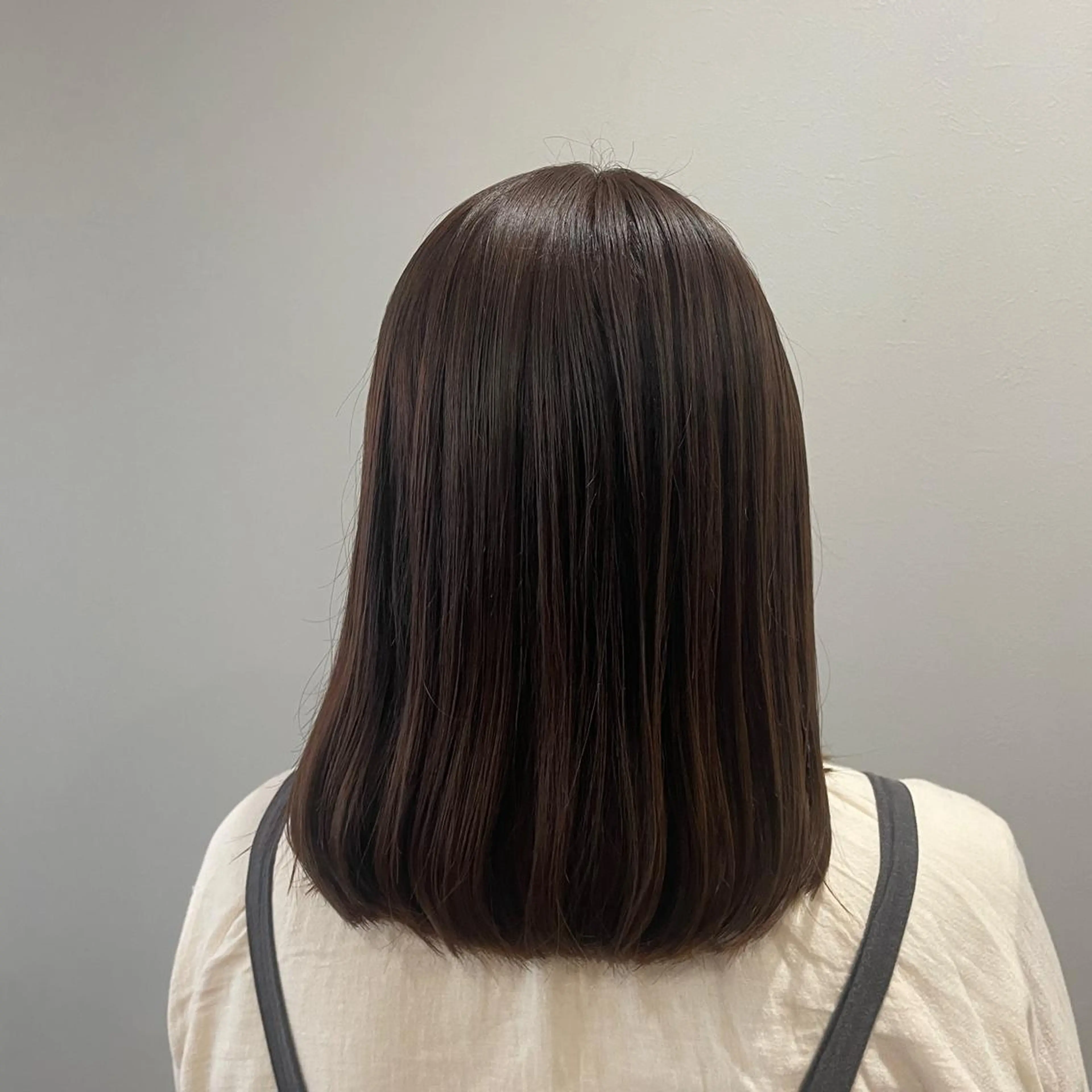 セミロング カラー ブラウンカラー 透明感カラー 西尾美容室libuR Ryokaのヘアスタイル