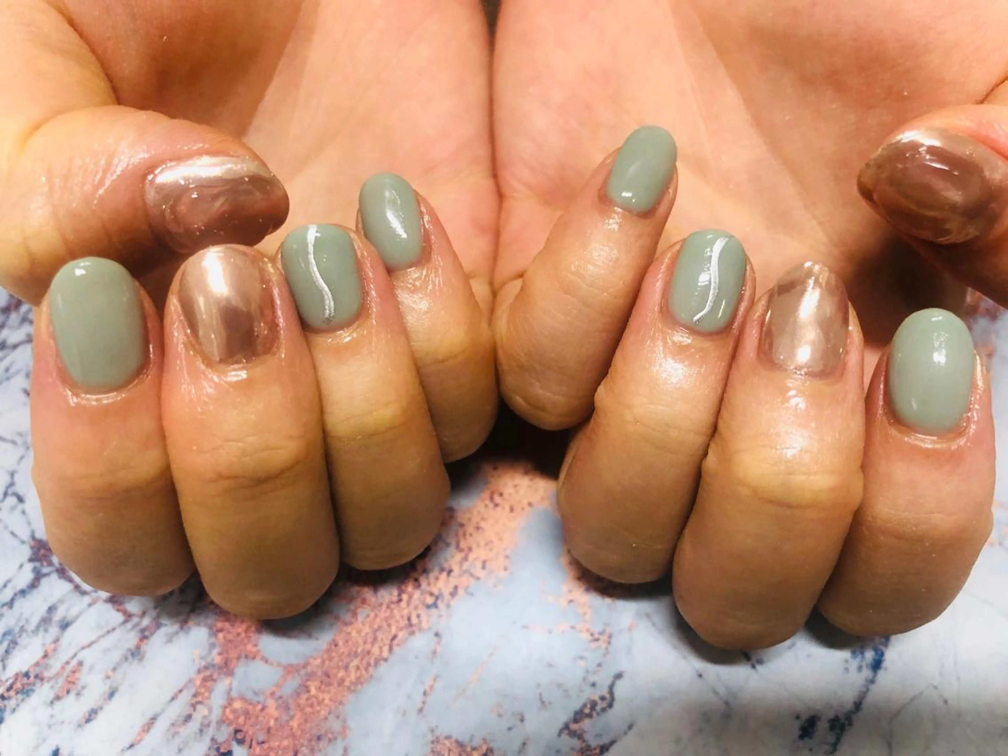 ネイル mogunail &blowのネイルデザイン