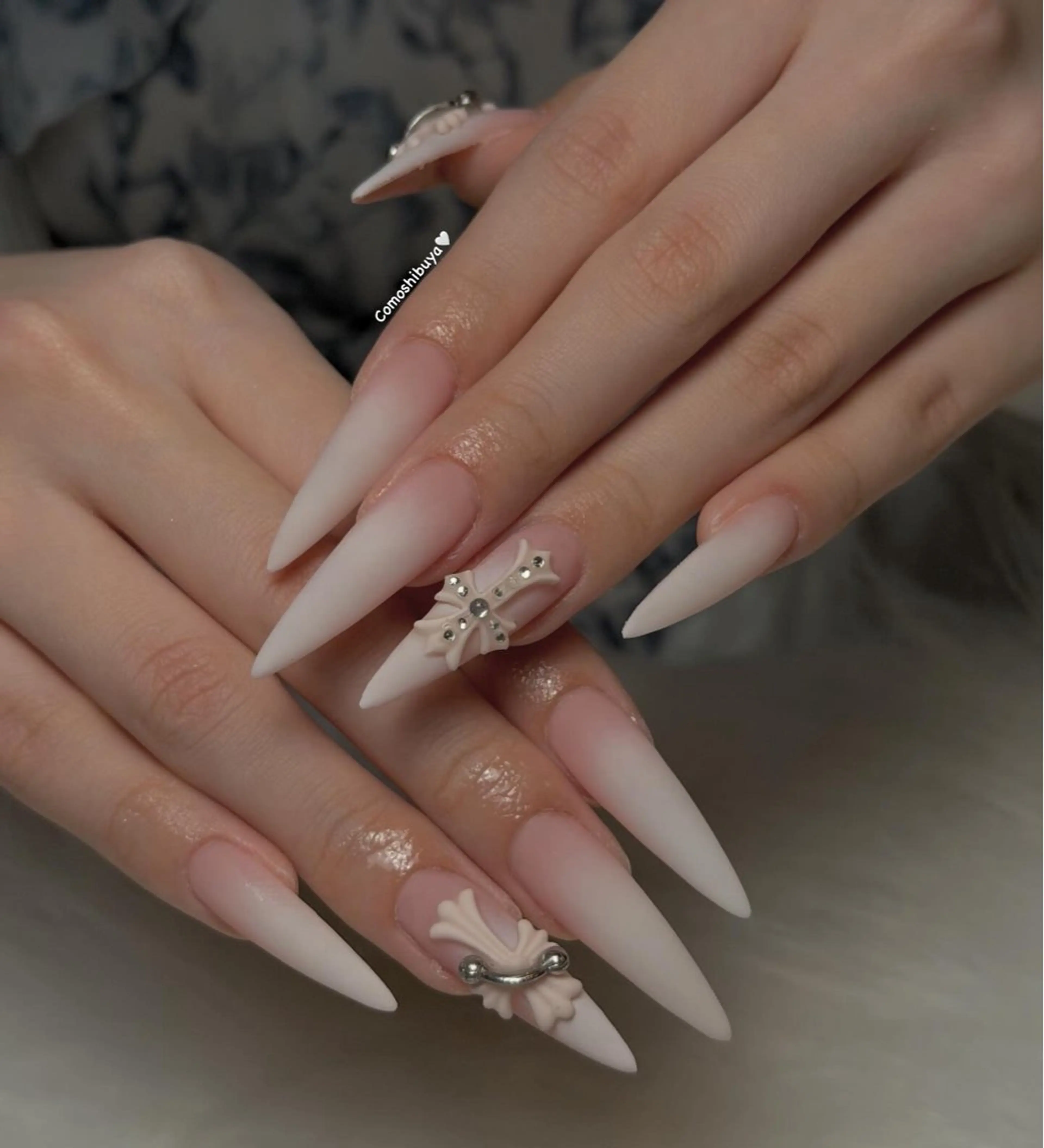ネイル 韓国ネイル シンプルネイル ワンホンネイル ハンドネイル CoMo Nailのネイルデザイン